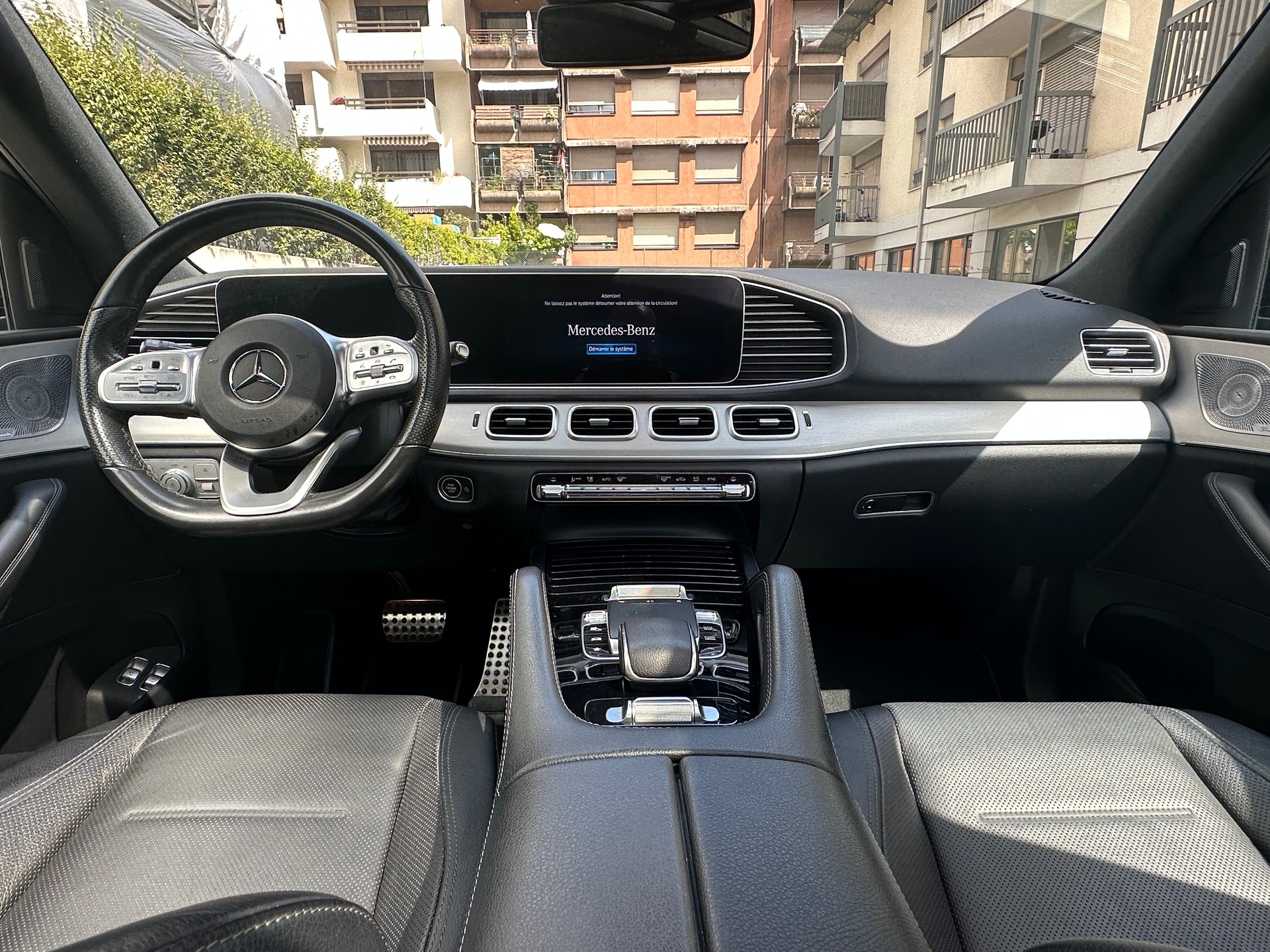 MERCEDES-BENZ GLE 300 d 4Matic AMG Line 9G-Tronic-image-9