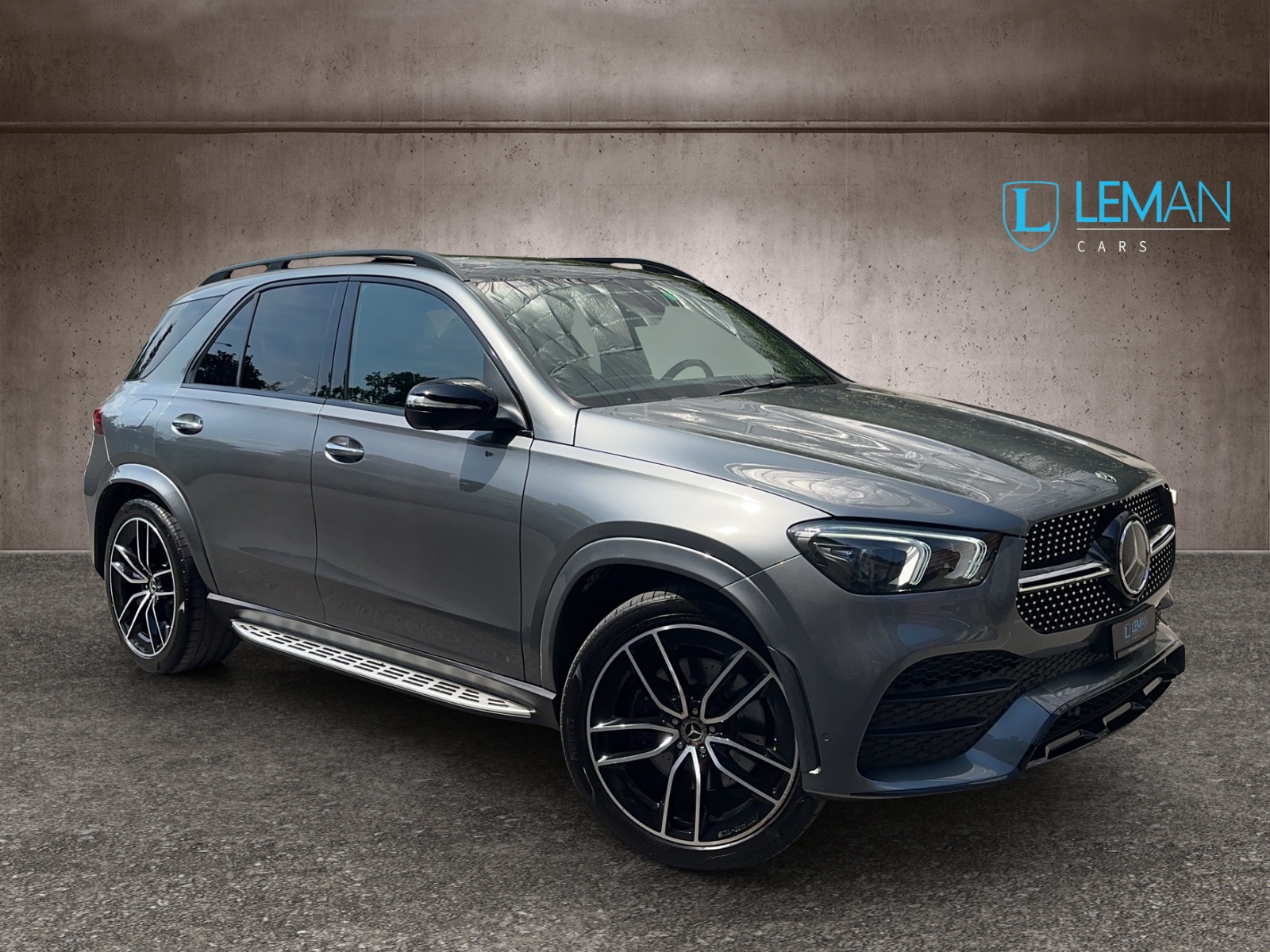 MERCEDES-BENZ GLE 300 d 4Matic AMG Line 9G-Tronic-image-2