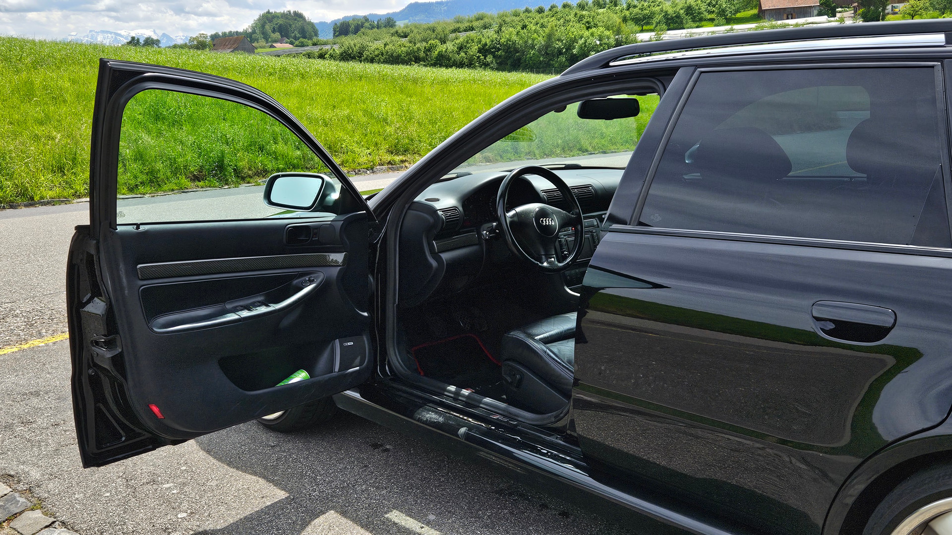 AUDI RS4 Avant quattro-image-4