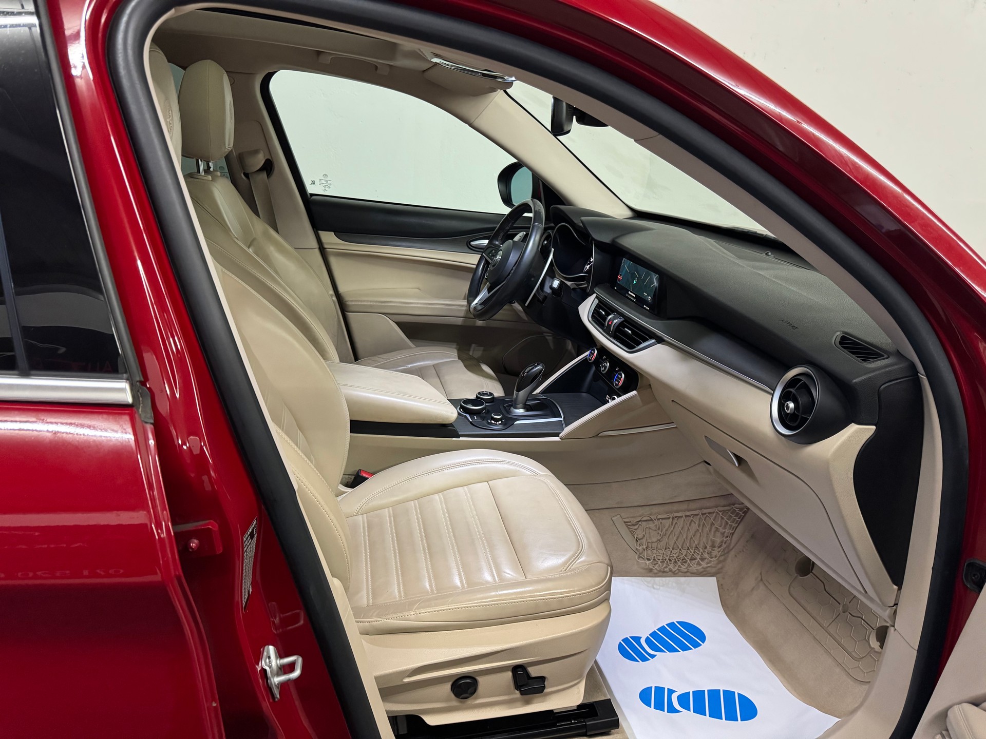 ALFA ROMEO Stelvio 2.0 Executive Q4 Automatic-image-21