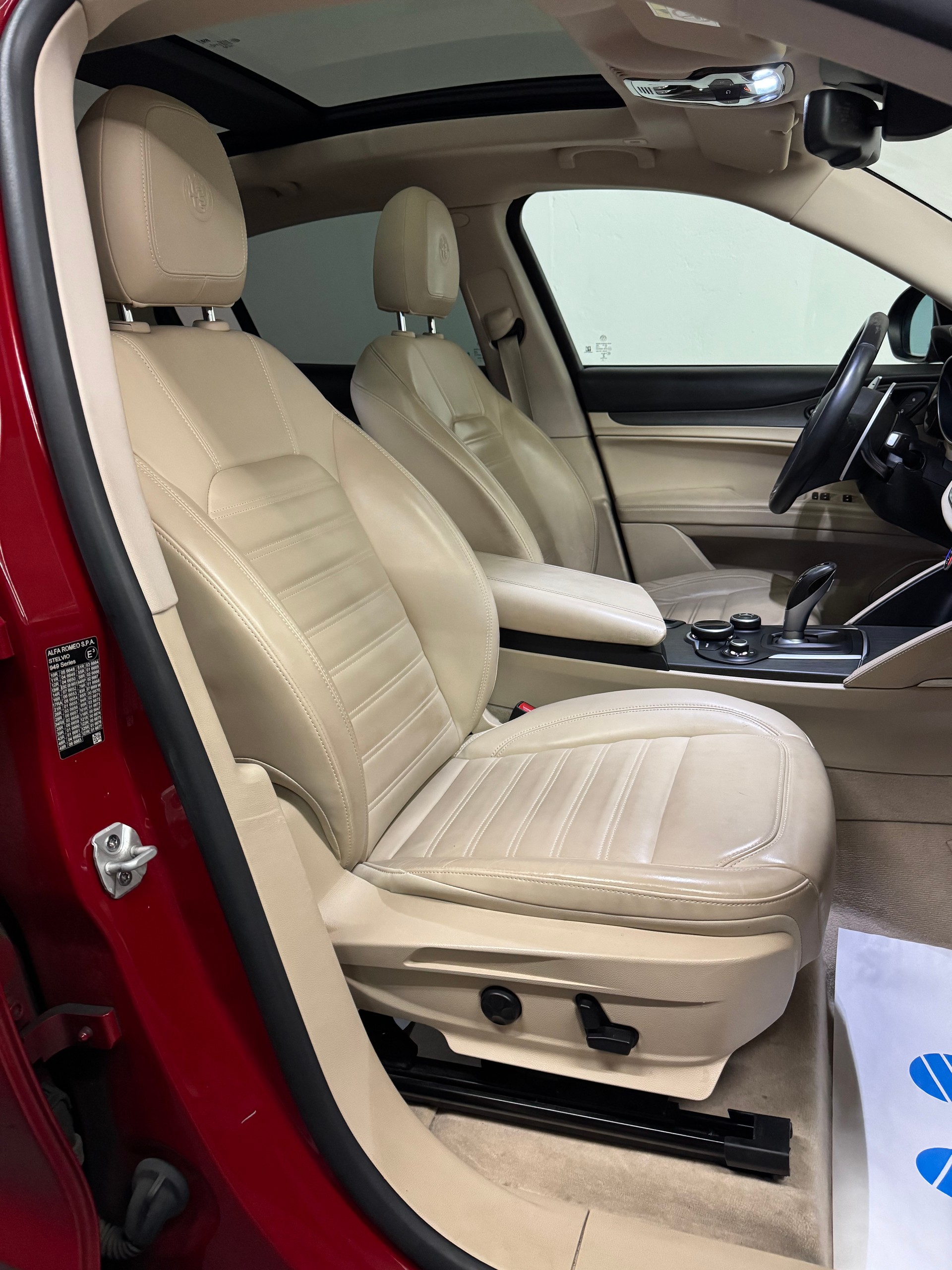 ALFA ROMEO Stelvio 2.0 Executive Q4 Automatic-image-22