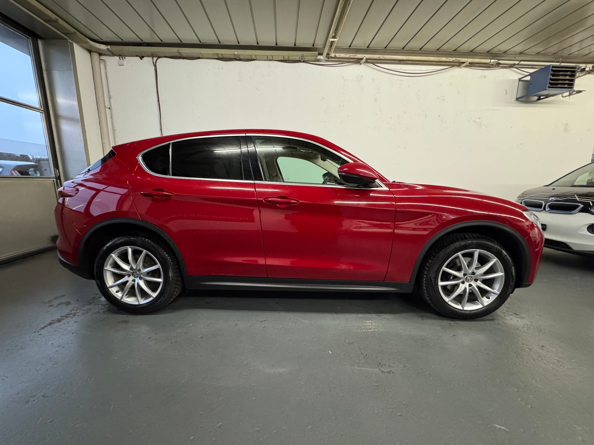 ALFA ROMEO Stelvio 2.0 Executive Q4 Automatic-image-7