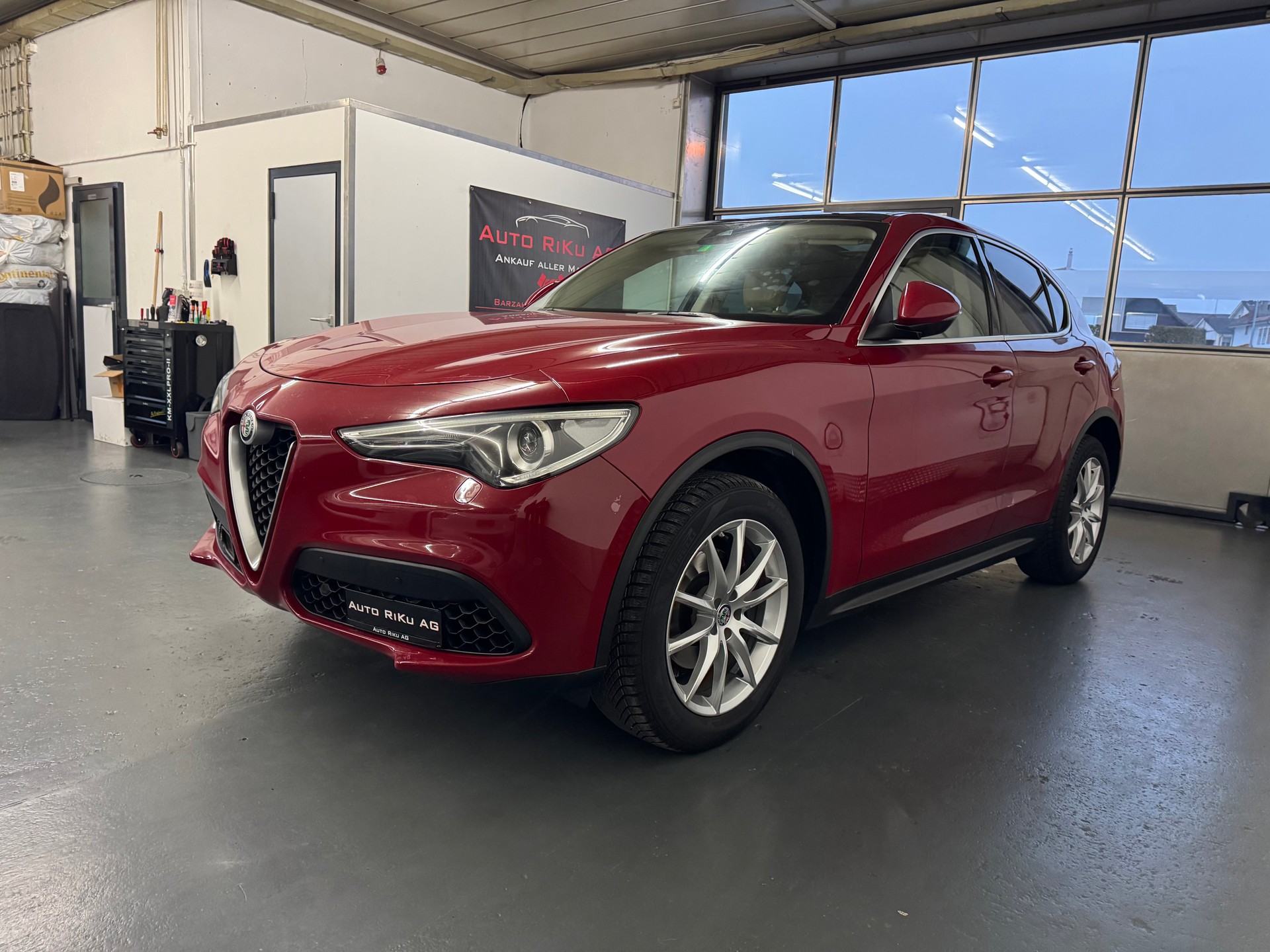 ALFA ROMEO Stelvio 2.0 Executive Q4 Automatic-image-6