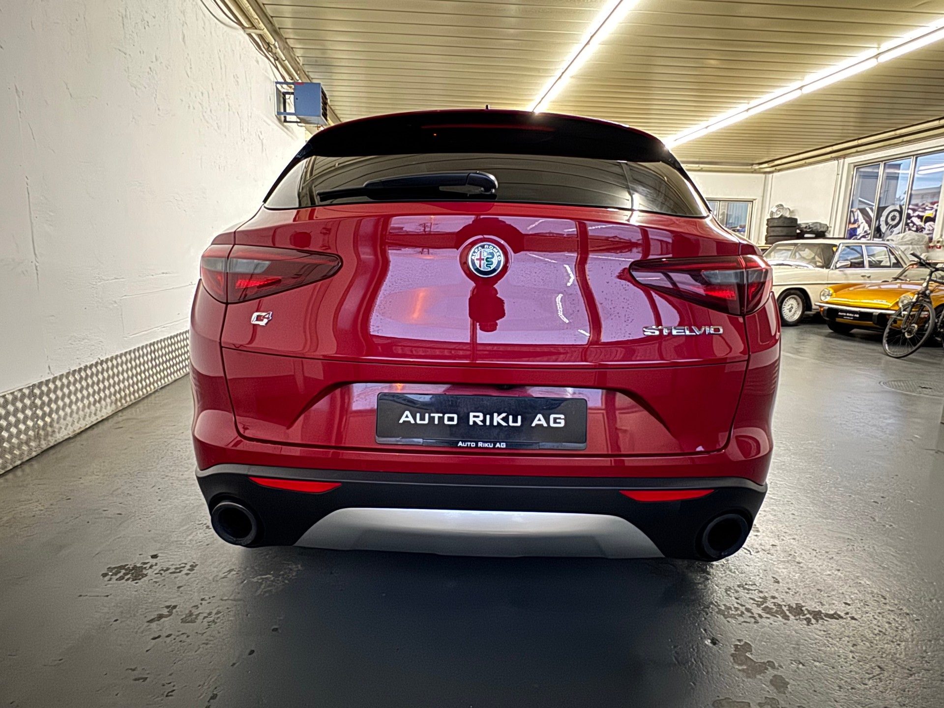 ALFA ROMEO Stelvio 2.0 Executive Q4 Automatic-image-11
