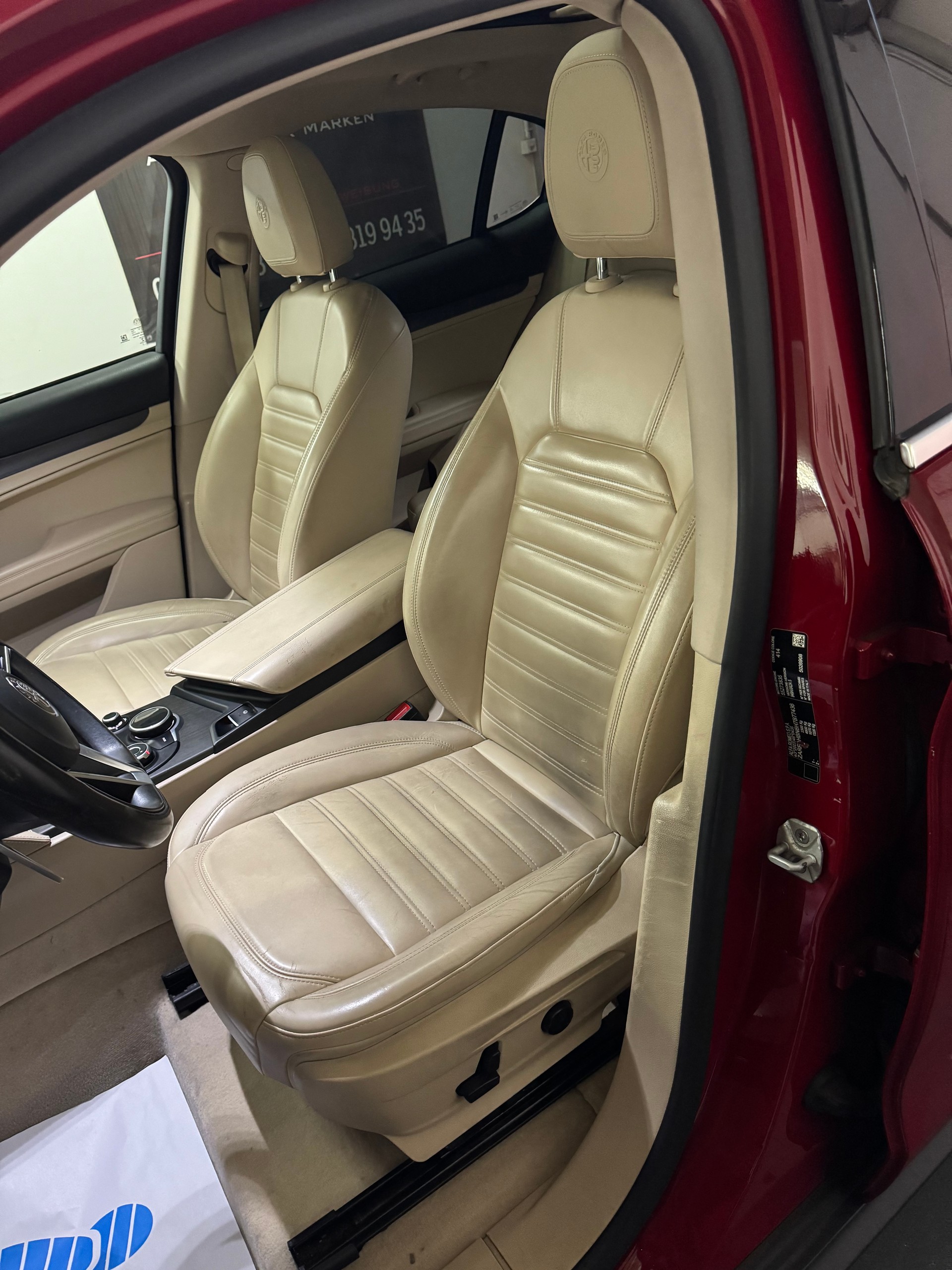 ALFA ROMEO Stelvio 2.0 Executive Q4 Automatic-image-14