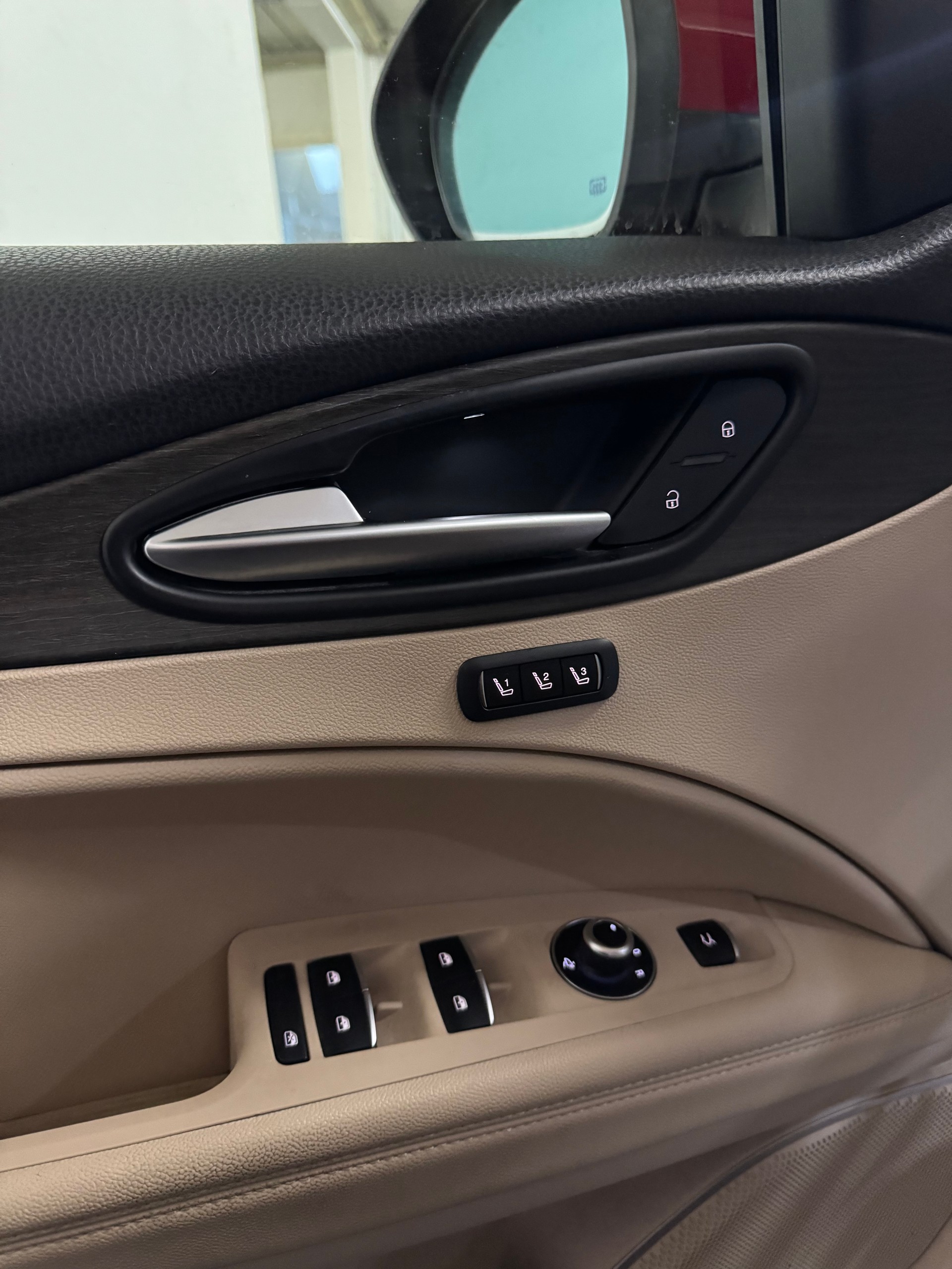 ALFA ROMEO Stelvio 2.0 Executive Q4 Automatic-image-16