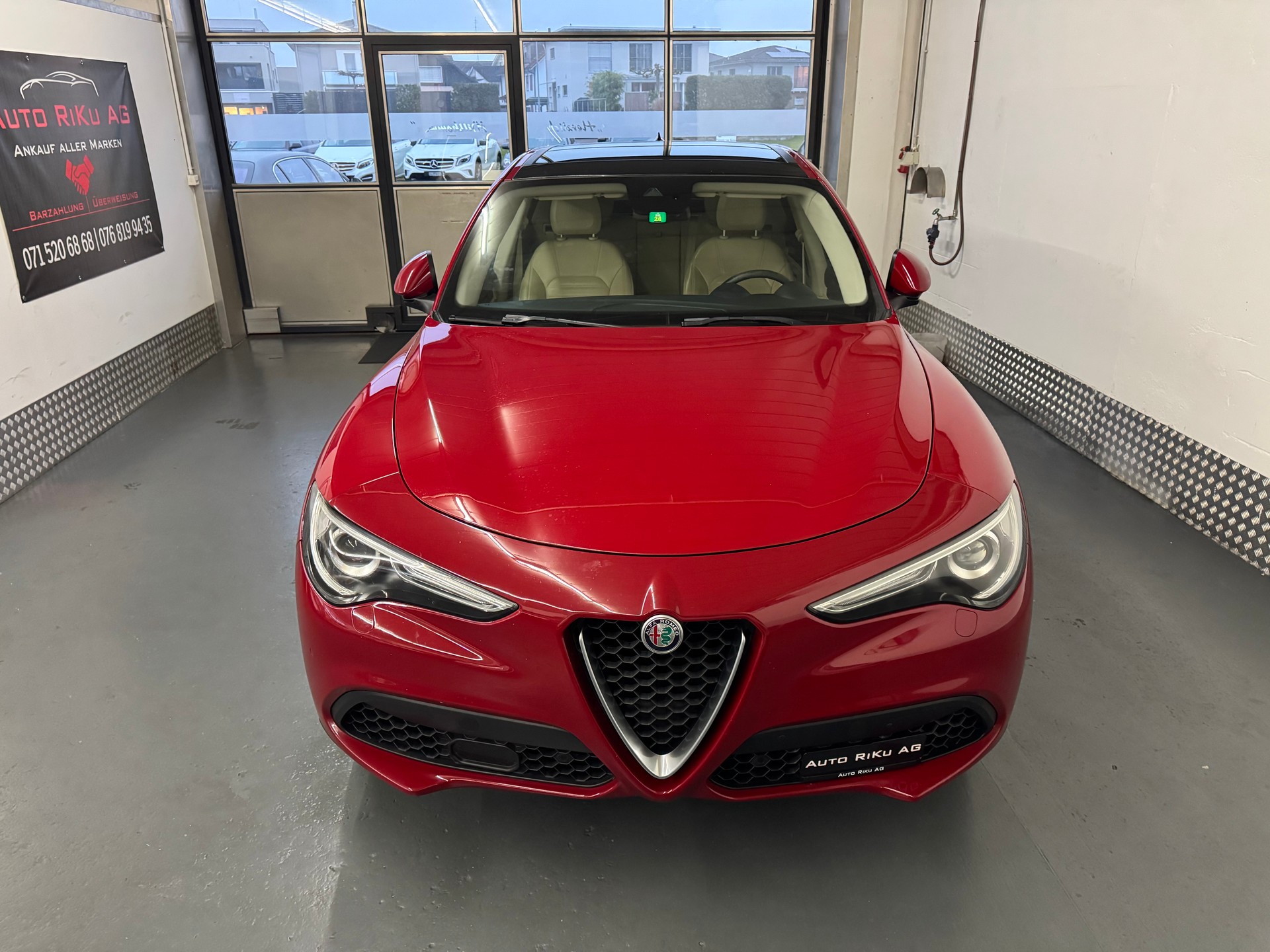 ALFA ROMEO Stelvio 2.0 Executive Q4 Automatic-image-3