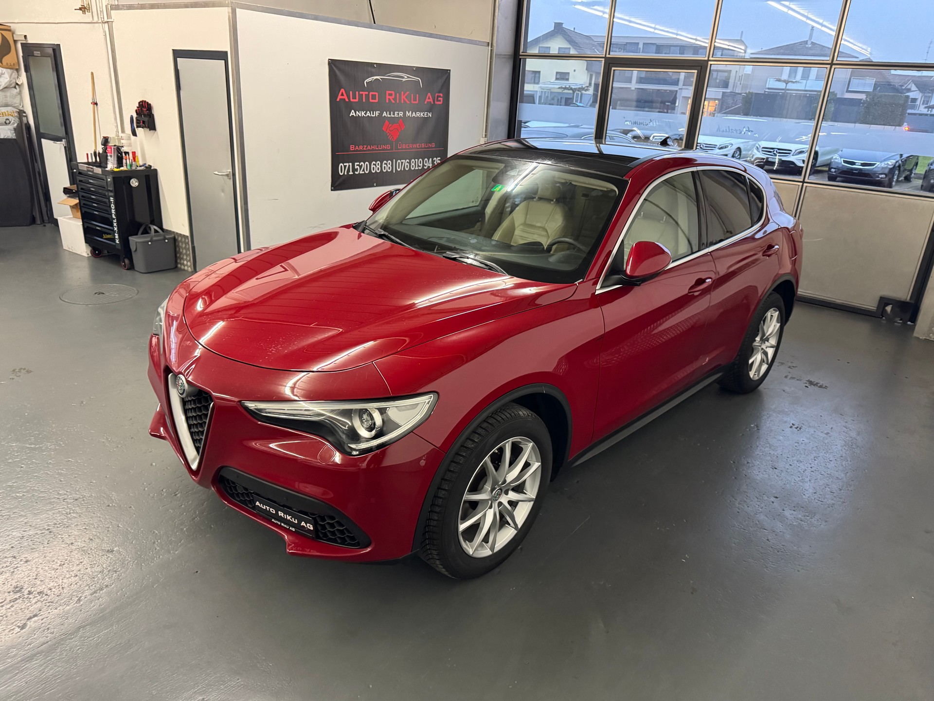 ALFA ROMEO Stelvio 2.0 Executive Q4 Automatic-image-5