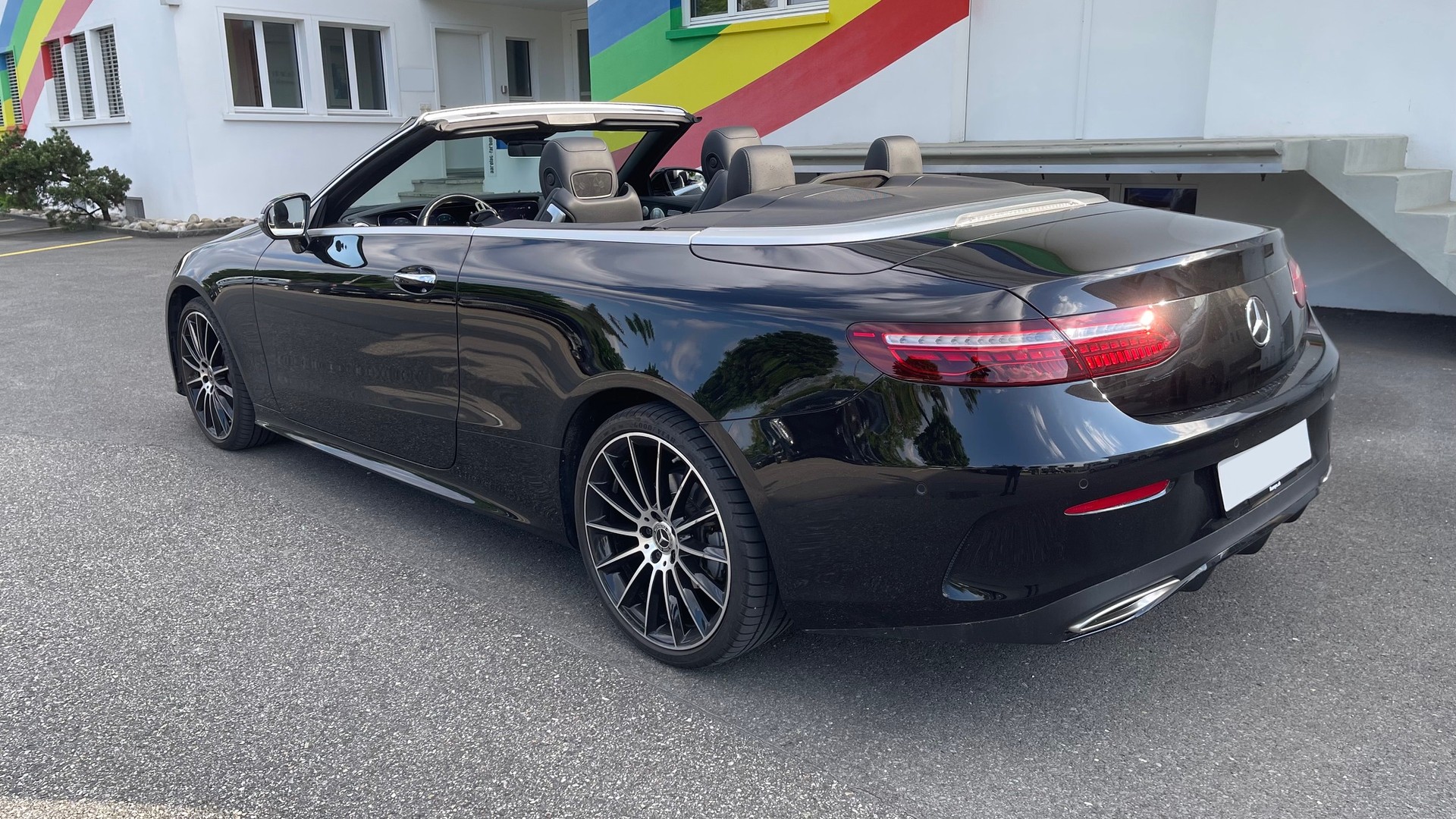 MERCEDES-BENZ E 200 Cabriolet 4Matic AMG Line 9G-Tronic-image-1