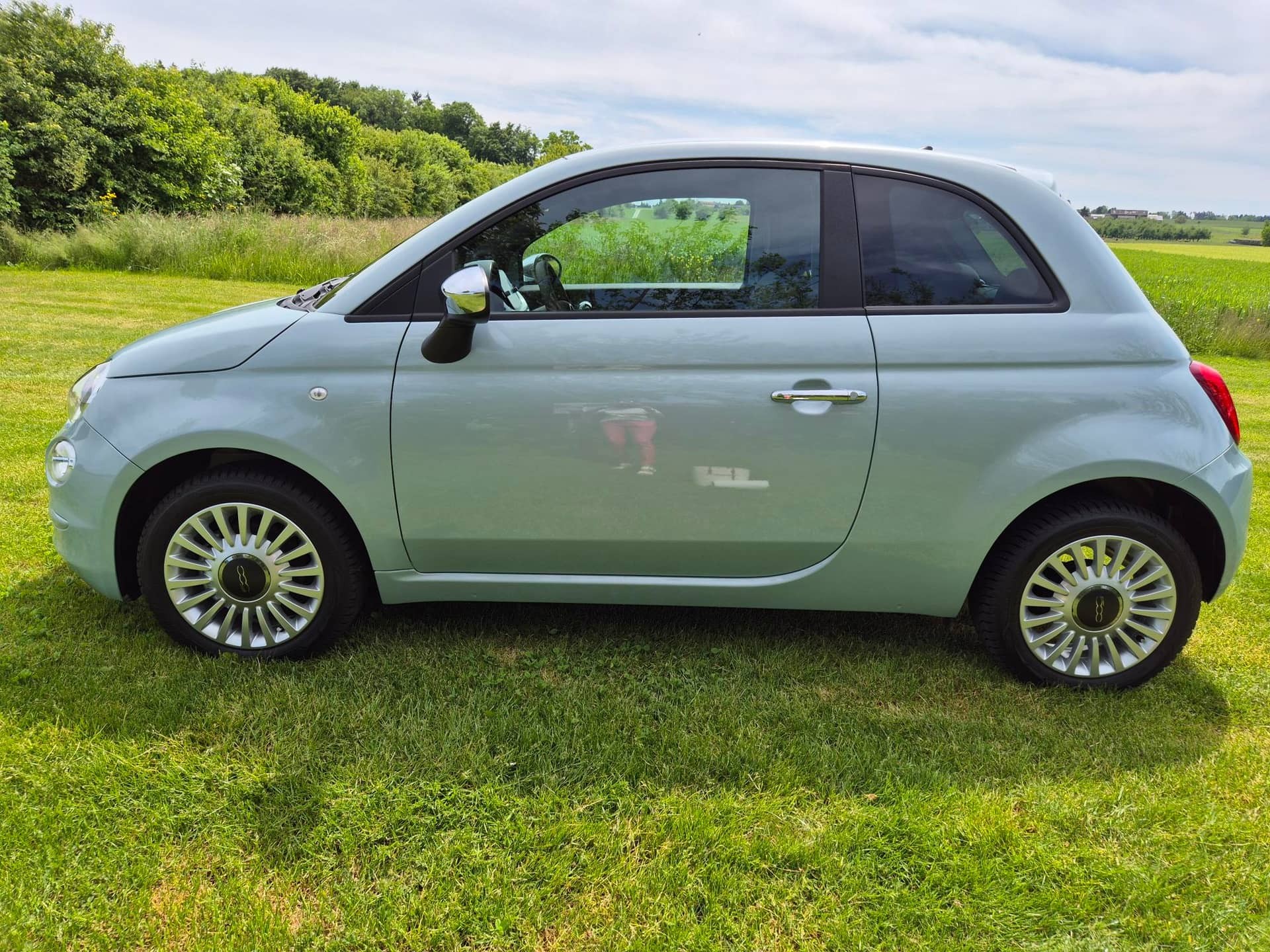 FIAT 500 1 . 0 Hybrid Swiss Edition-image-4