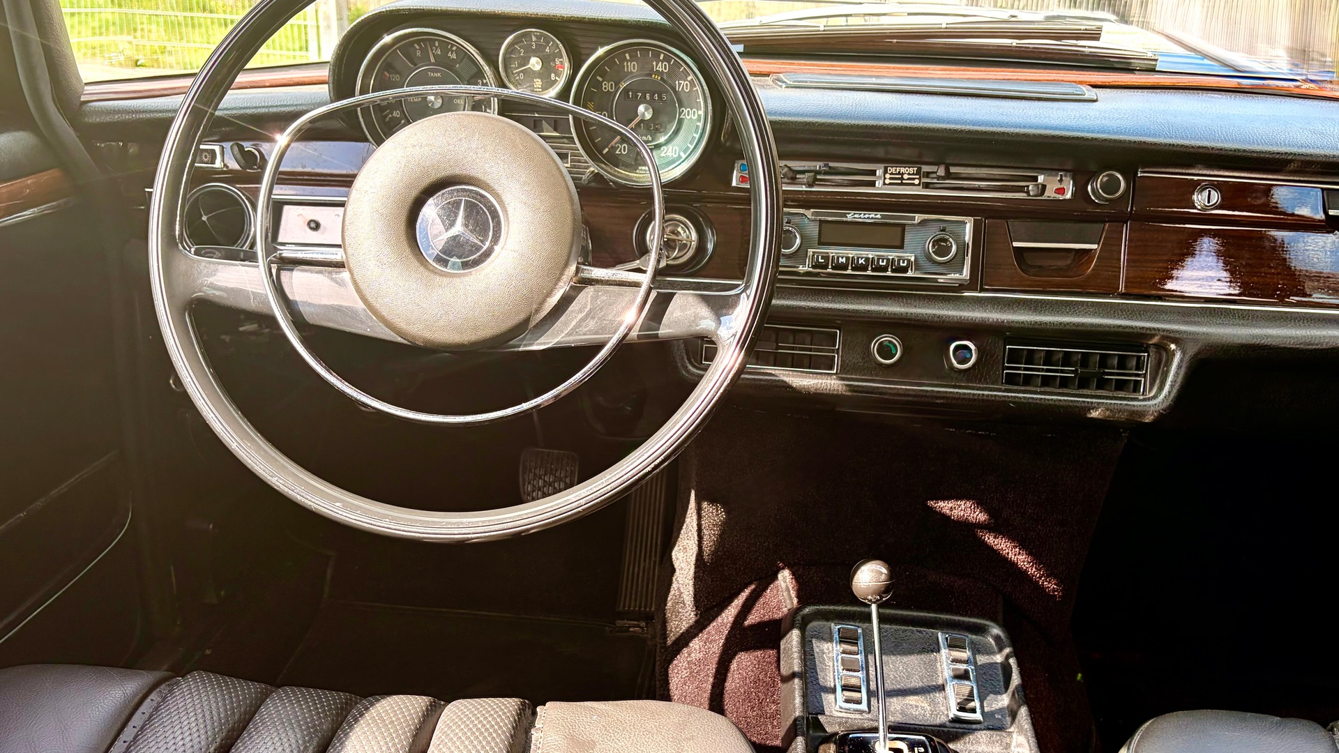 MERCEDES-BENZ SEL 6.3-image-12