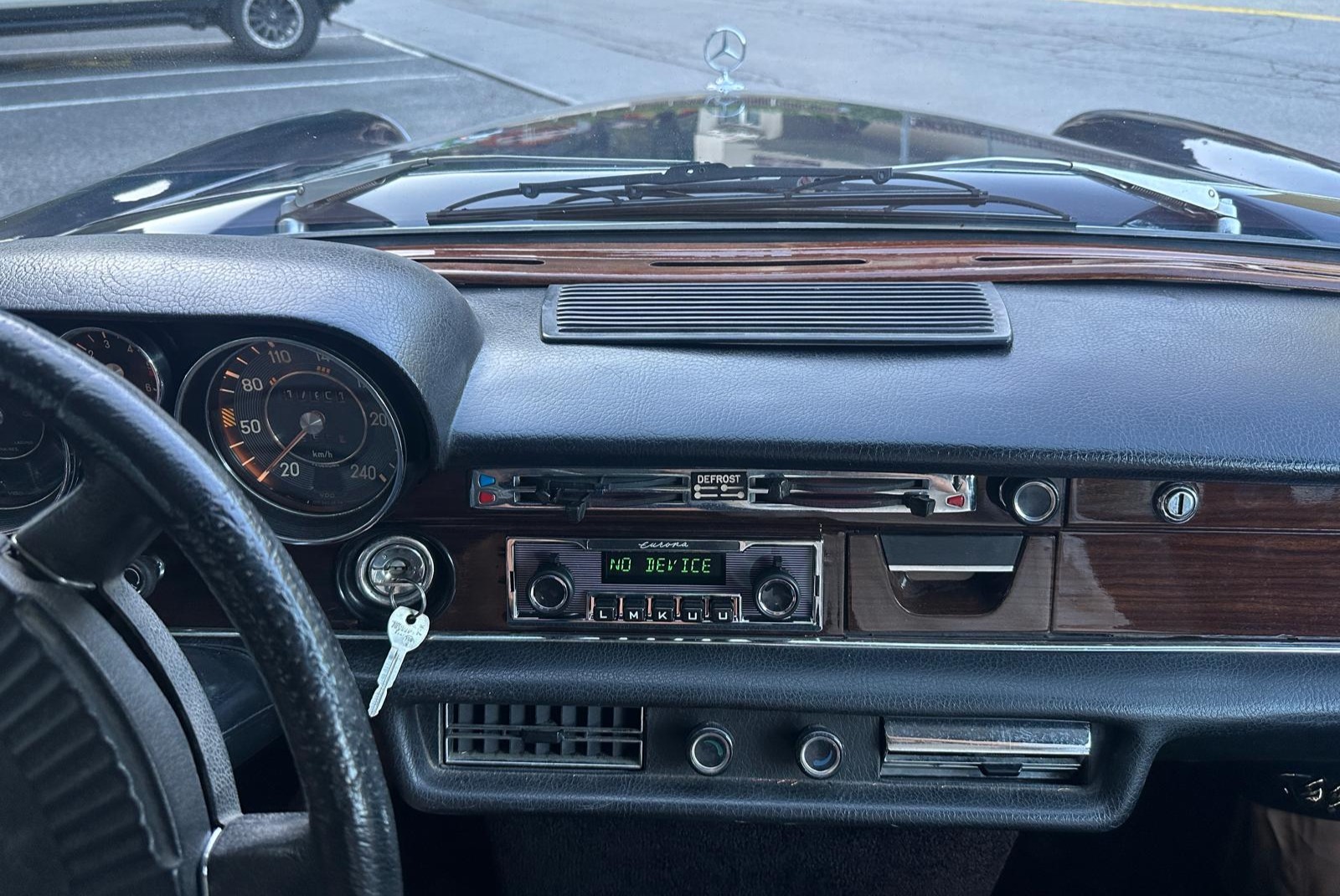 MERCEDES-BENZ SEL 6.3-image-9