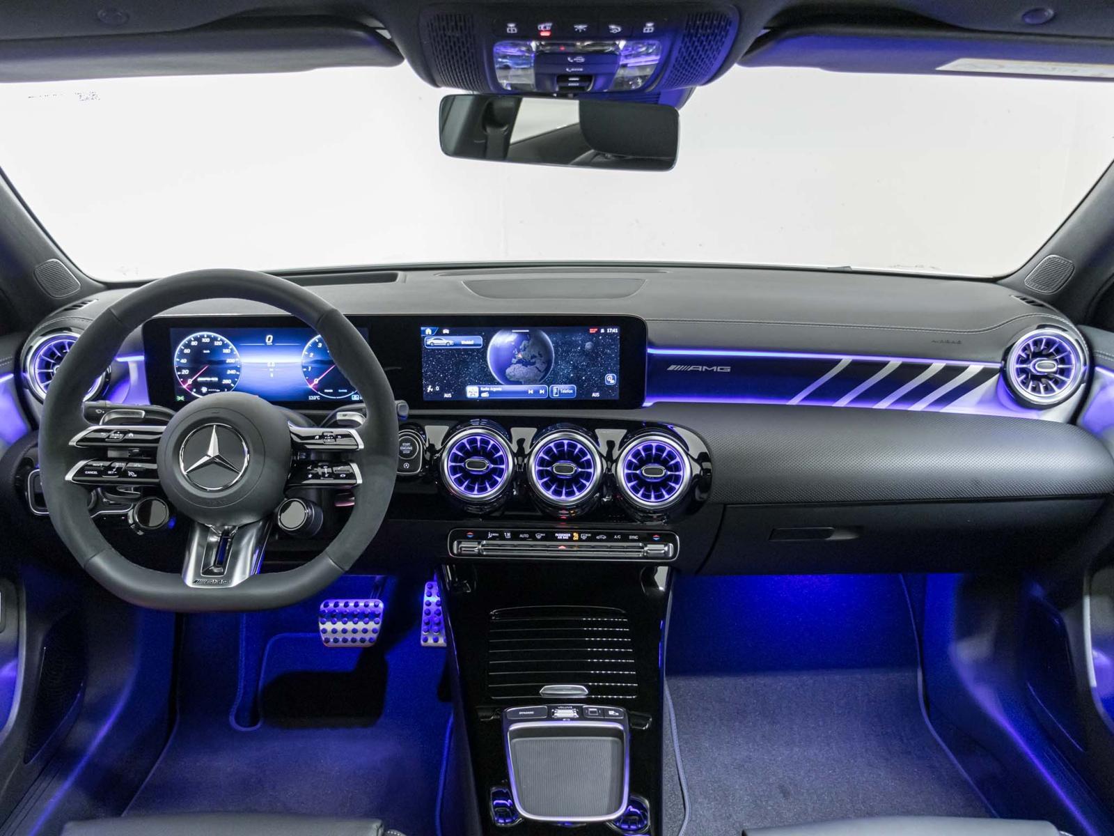 MERCEDES-BENZ A 35 AMG 4MATIC+-image-11