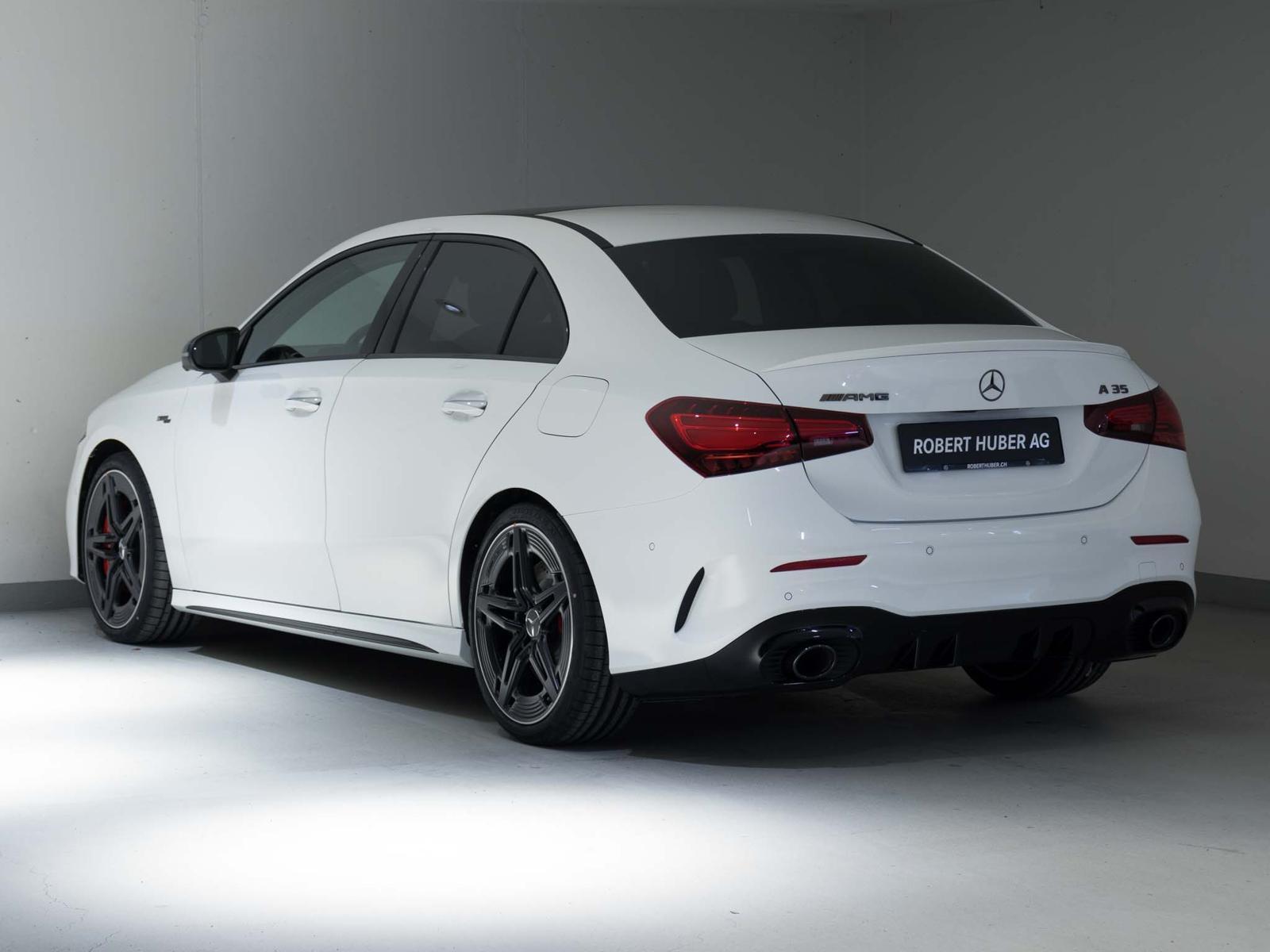 MERCEDES-BENZ A 35 AMG 4MATIC+-image-3