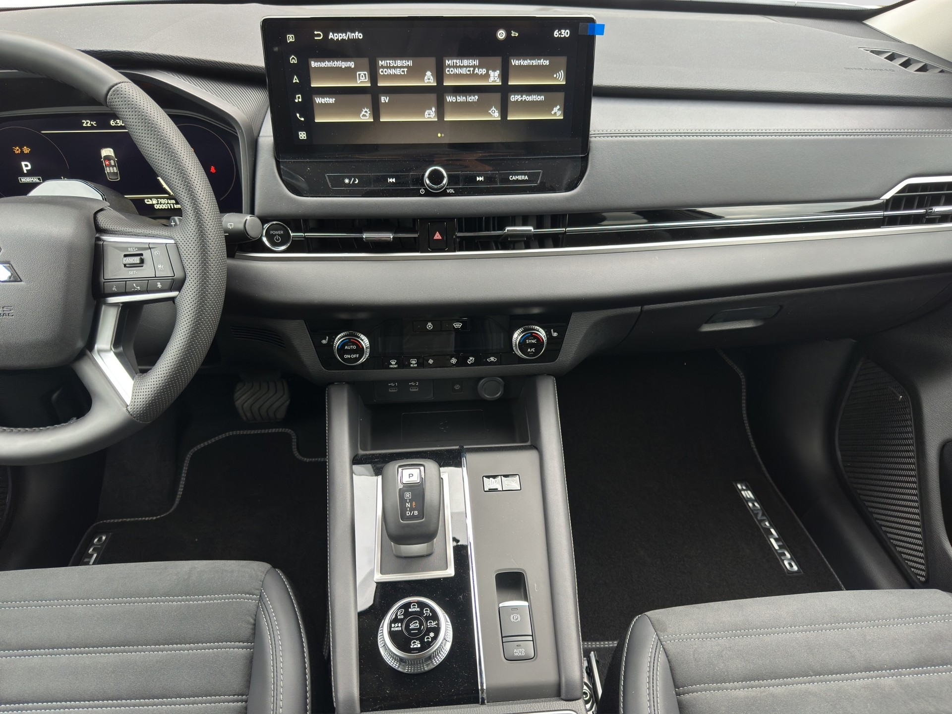 MITSUBISHI Outlander 2.4 PHEV Intense 4WD Automatic-image-13