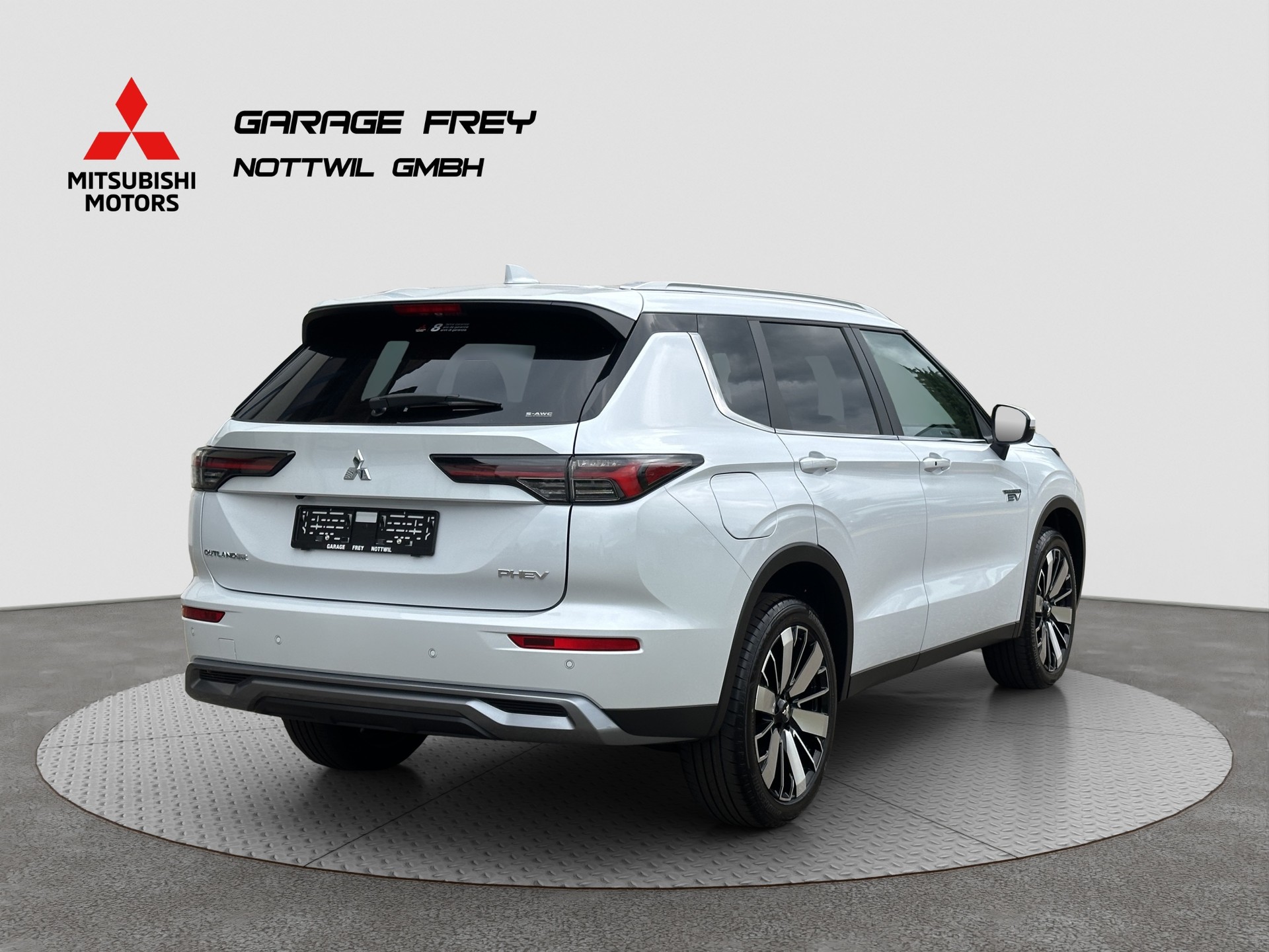 MITSUBISHI Outlander 2.4 PHEV Intense 4WD Automatic-image-6