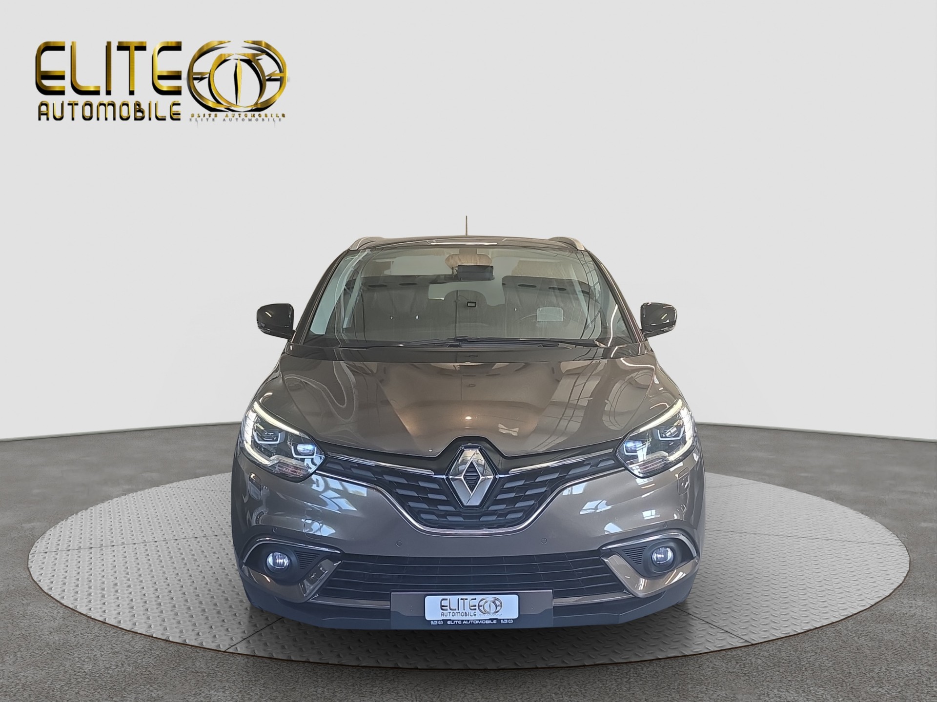RENAULT Grand Scénic 1.6 dCi Bose EDC-showroom-element-1