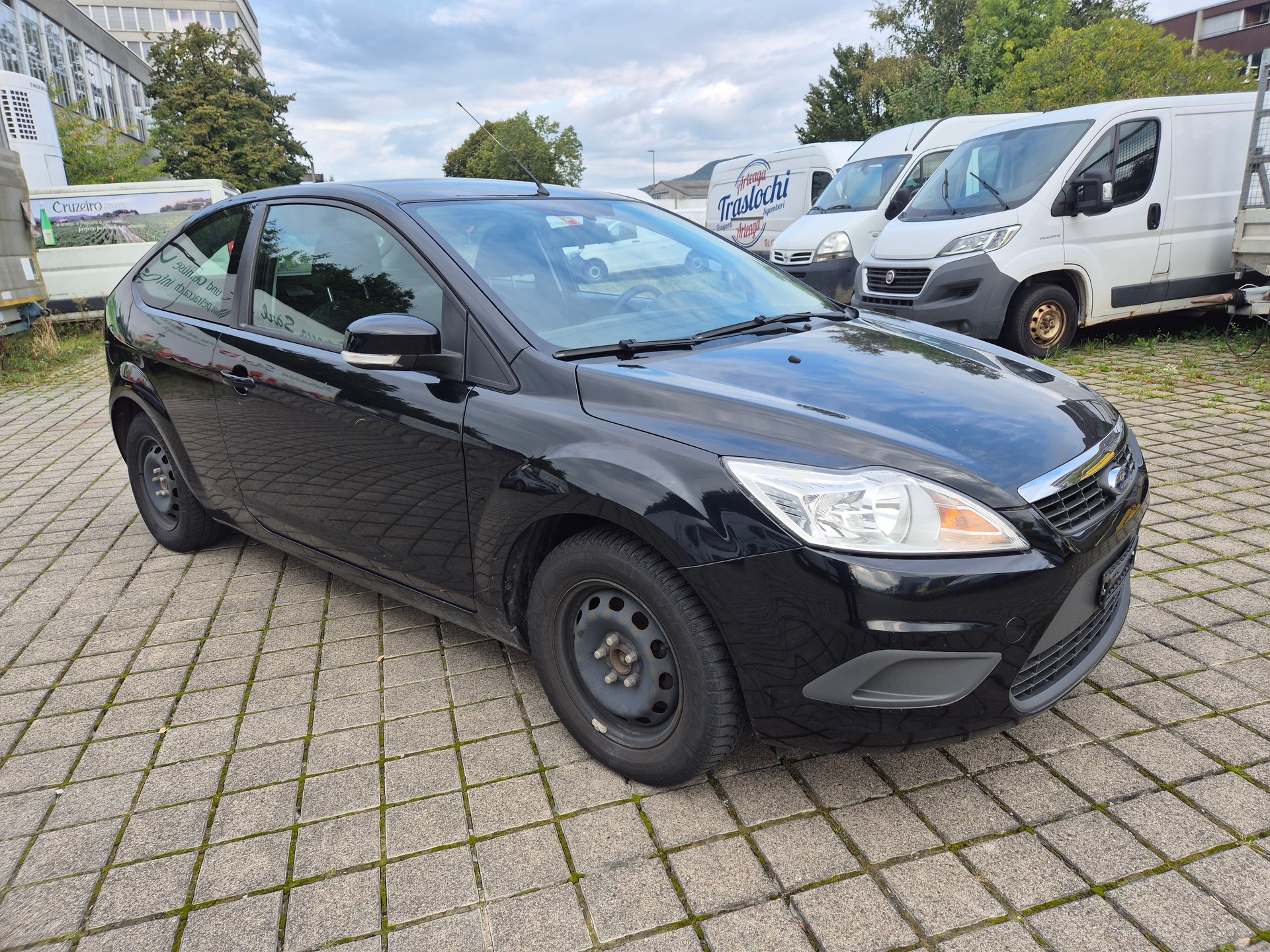 FORD Focus 1.6i Ambiente-image-2