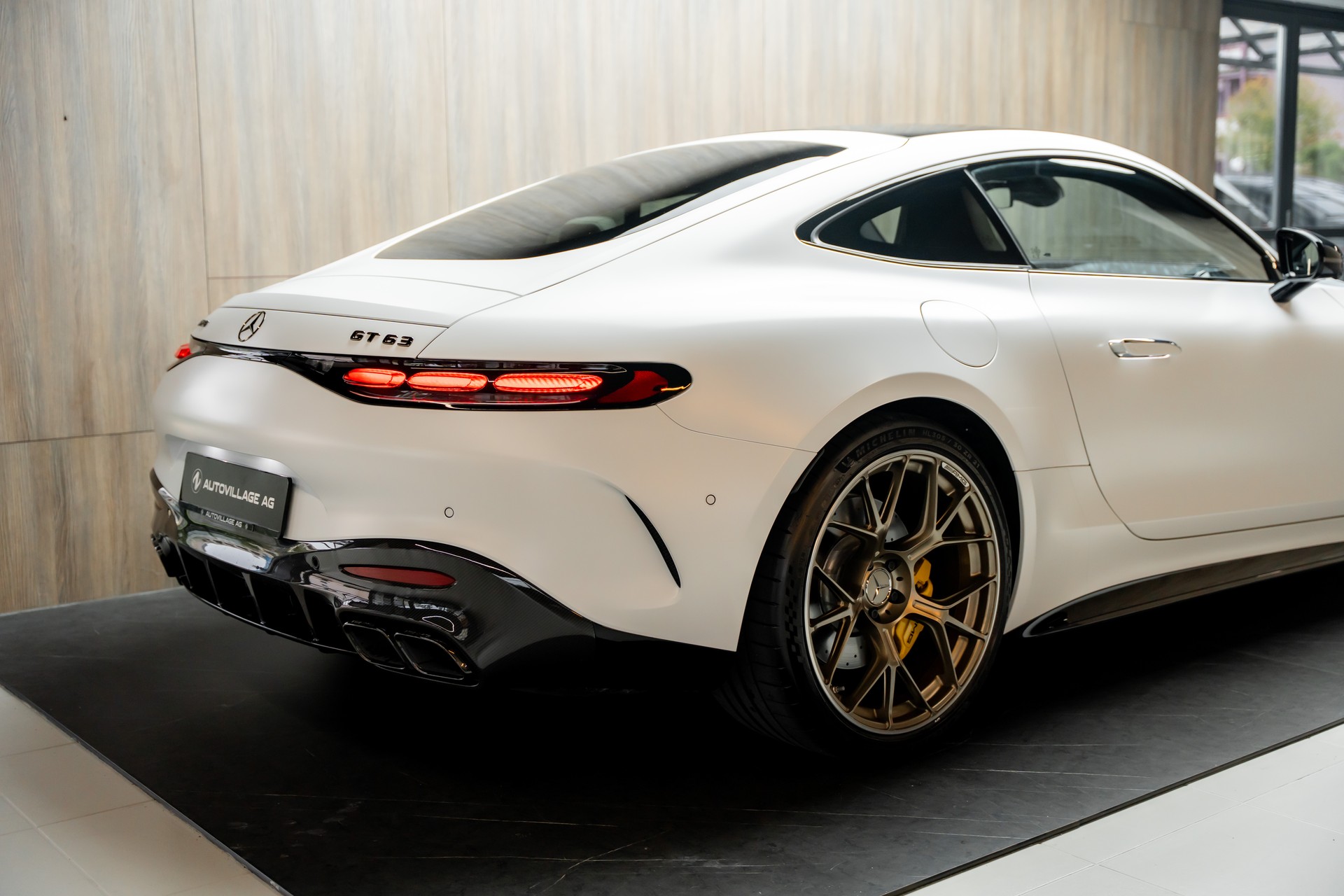 MERCEDES-BENZ AMG GT 63 4Matic+ Executive Edition-image-27