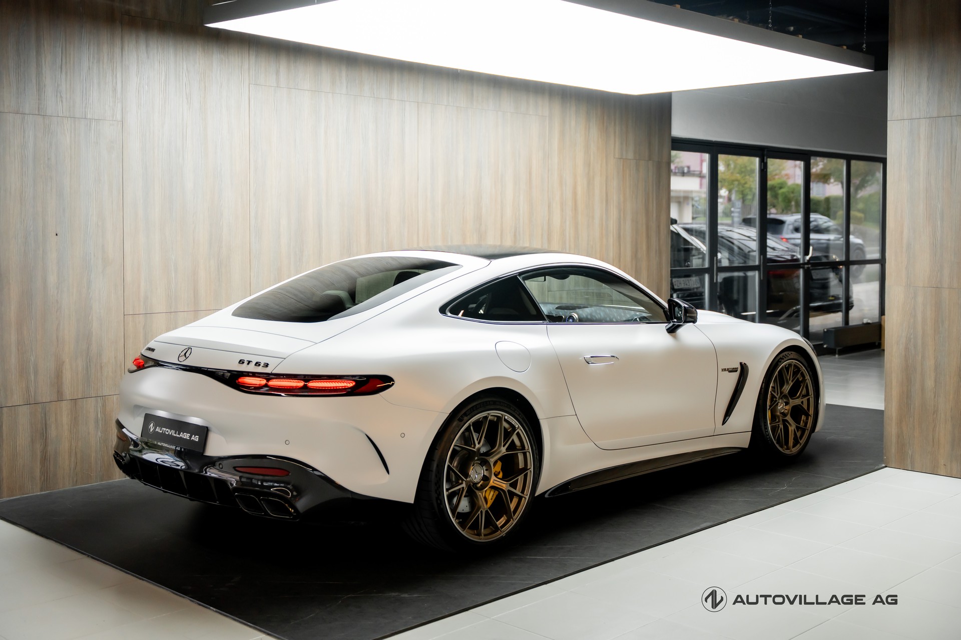MERCEDES-BENZ AMG GT 63 4Matic+ Executive Edition-image-1