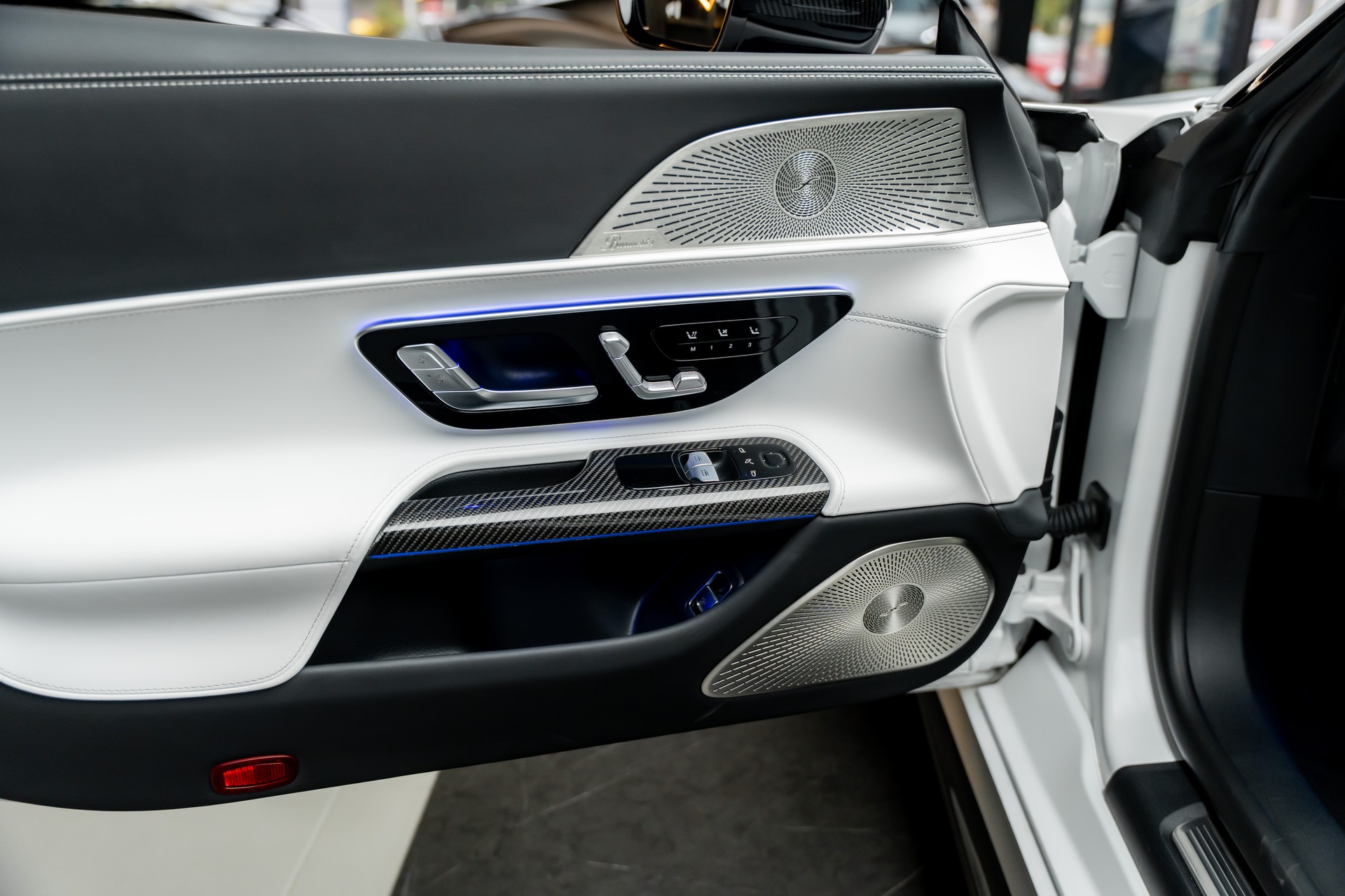 MERCEDES-BENZ AMG GT 63 4Matic+ Executive Edition-image-15