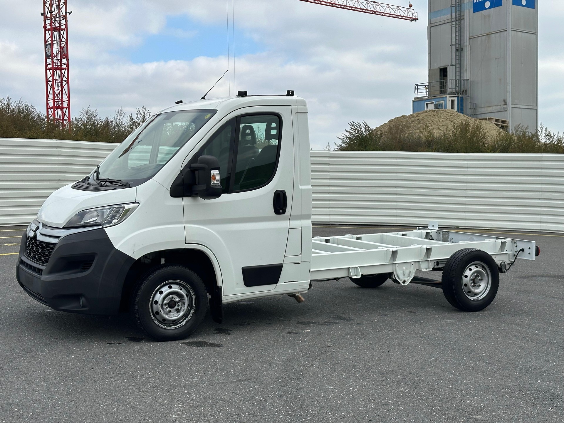 CITROEN Jumper 35 2.0 BlueHDi 160 Attraction-image-17
