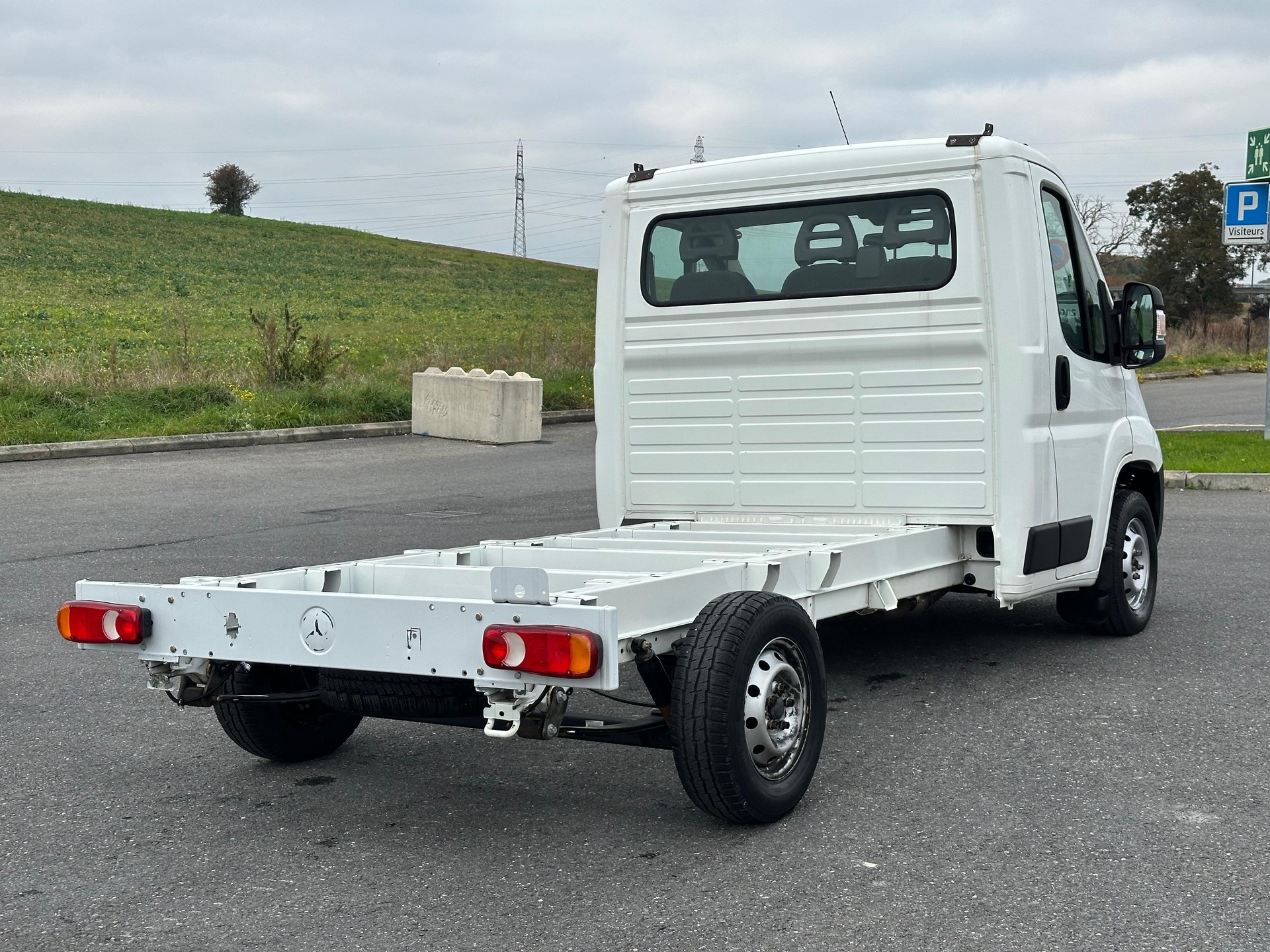 CITROEN Jumper 35 2.0 BlueHDi 160 Attraction-image-10