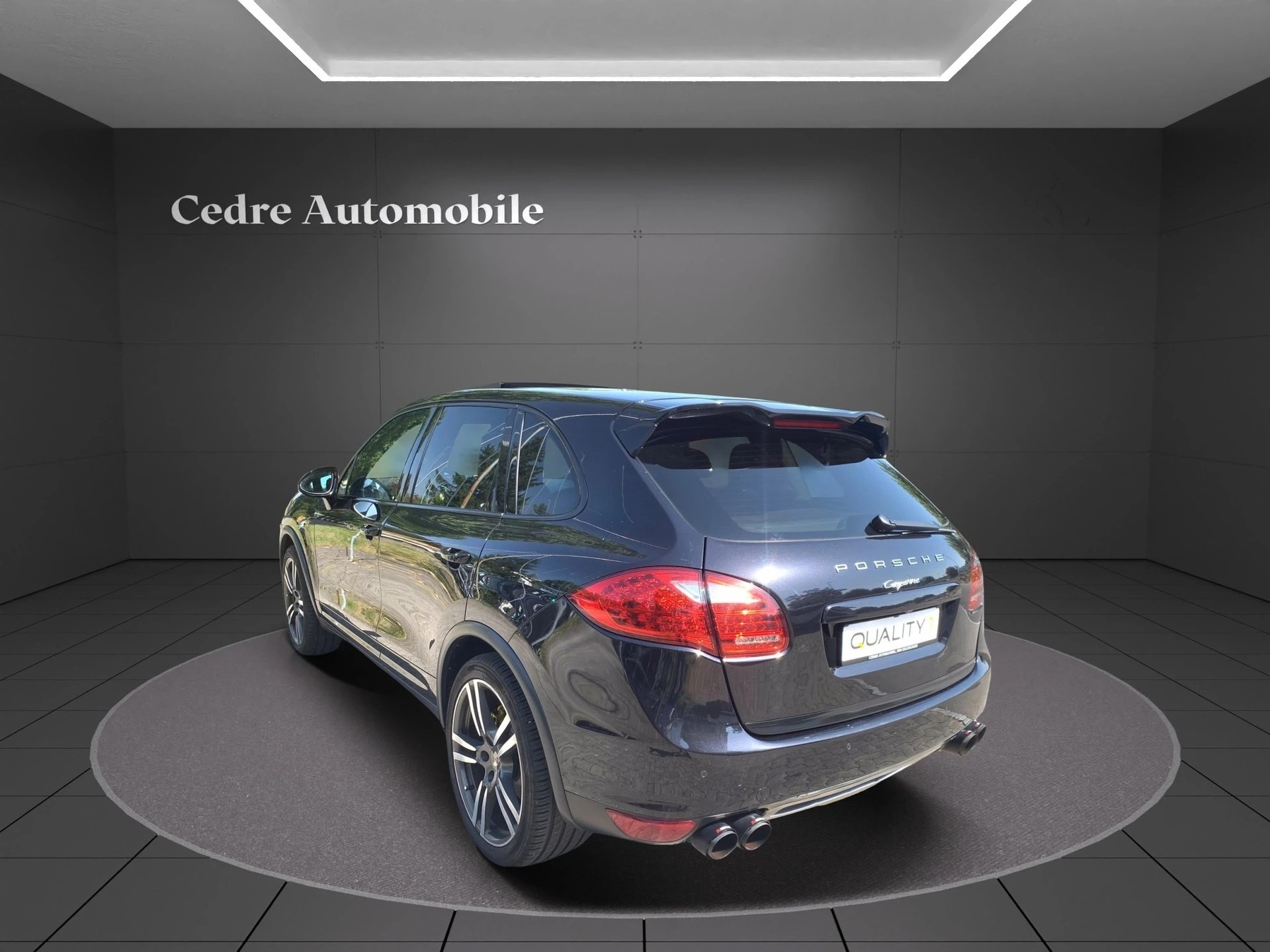PORSCHE Cayenne Diesel-image-2
