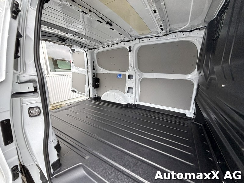 FORD E-Transit Custom Van 320 L1 Trend-image-11