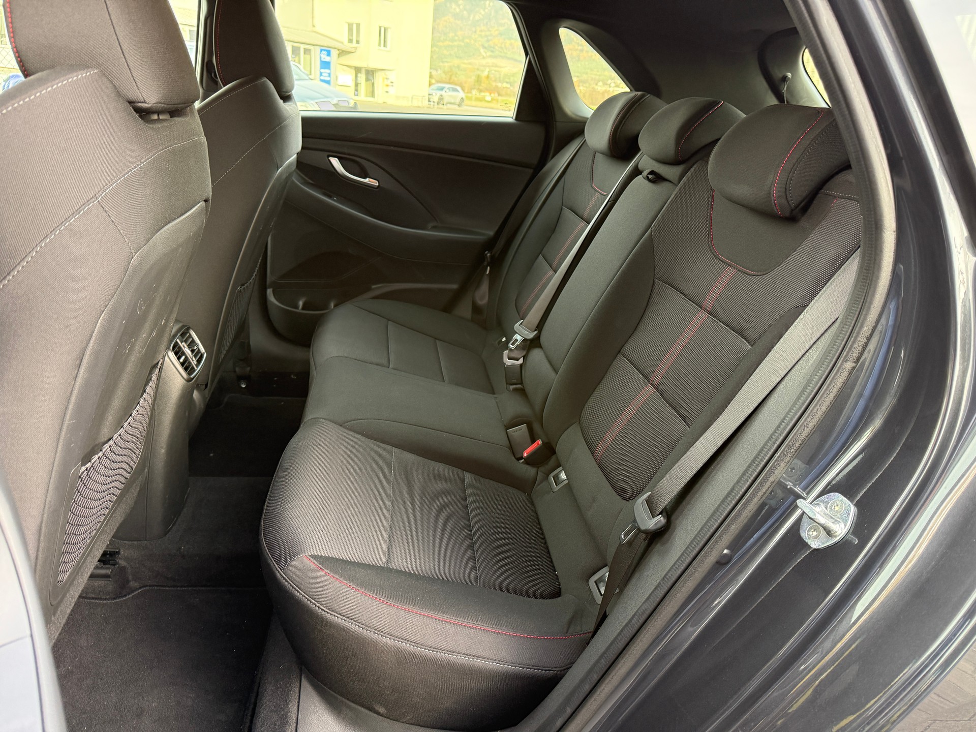HYUNDAI i30 1.5 T-GDi N Line 48V MH DCT-image-8
