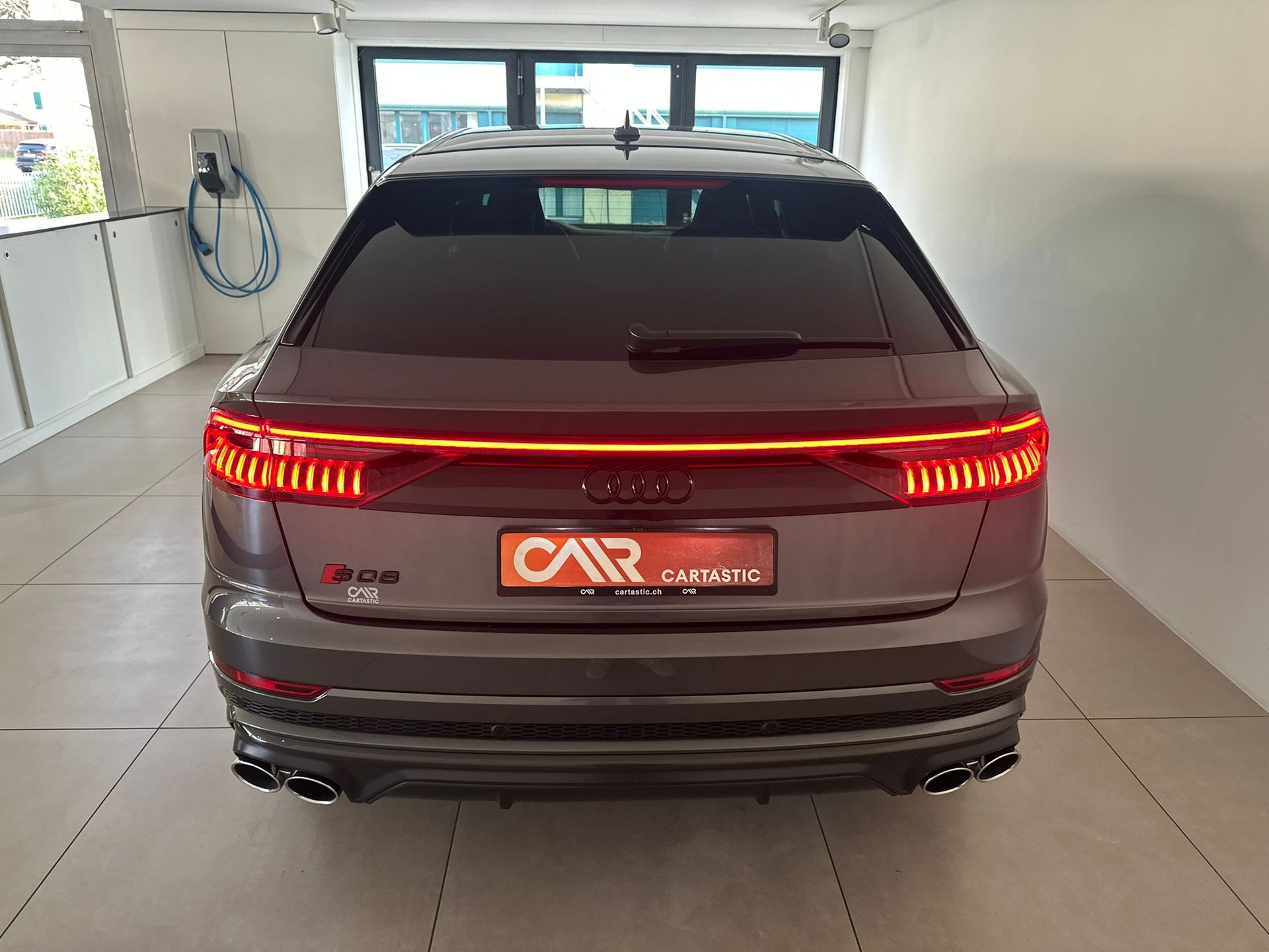 AUDI SQ8 TFSI quattro-showroom-element-3