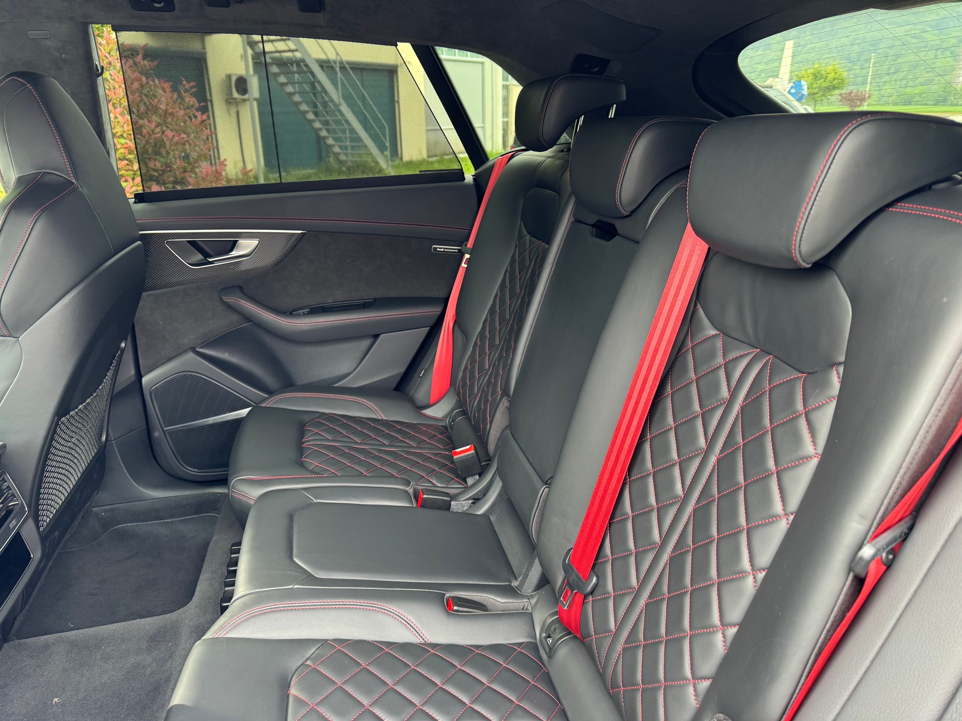 AUDI SQ8 TFSI quattro-image-16