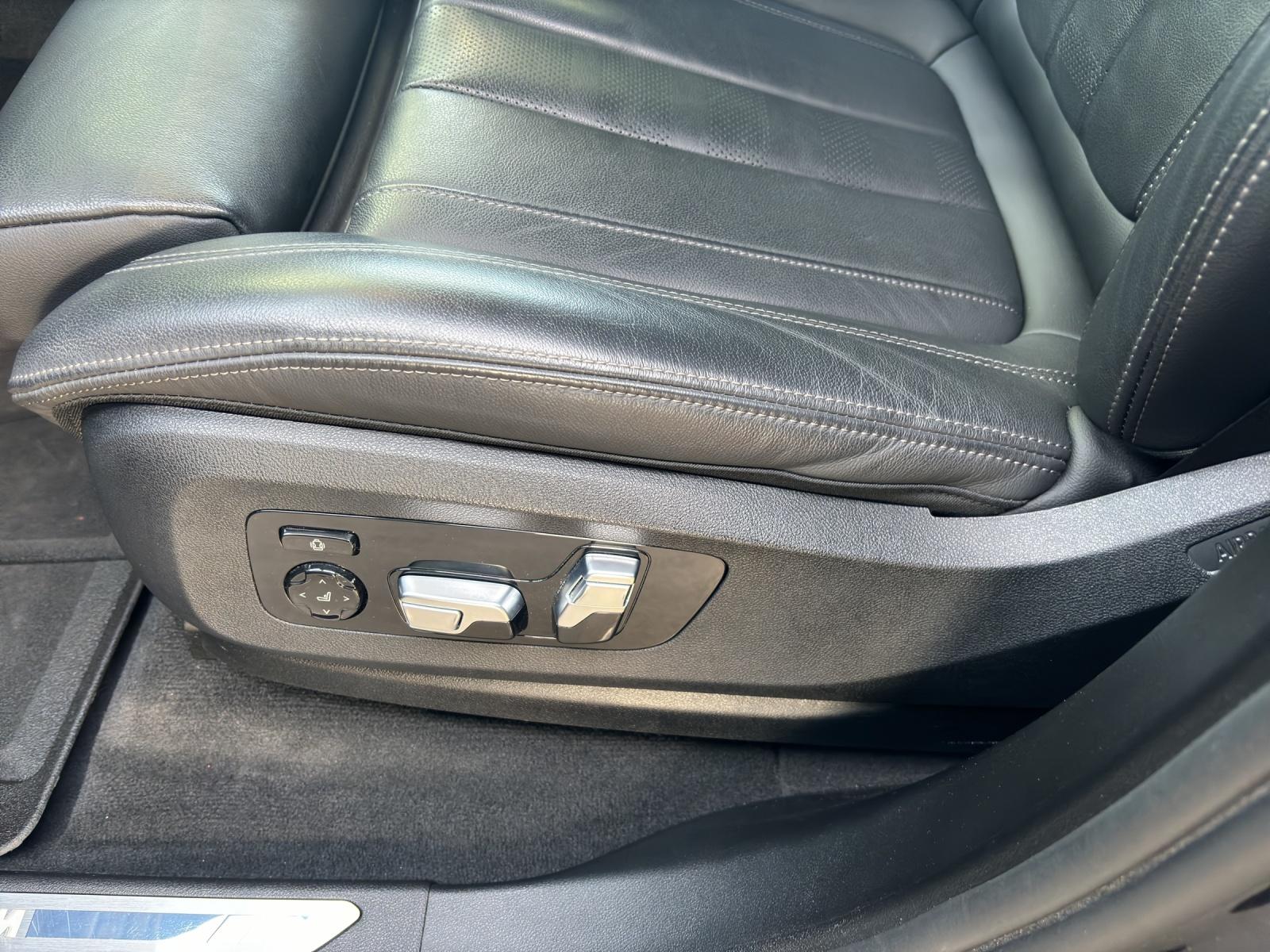 BMW X5 xDrive45e-image-19