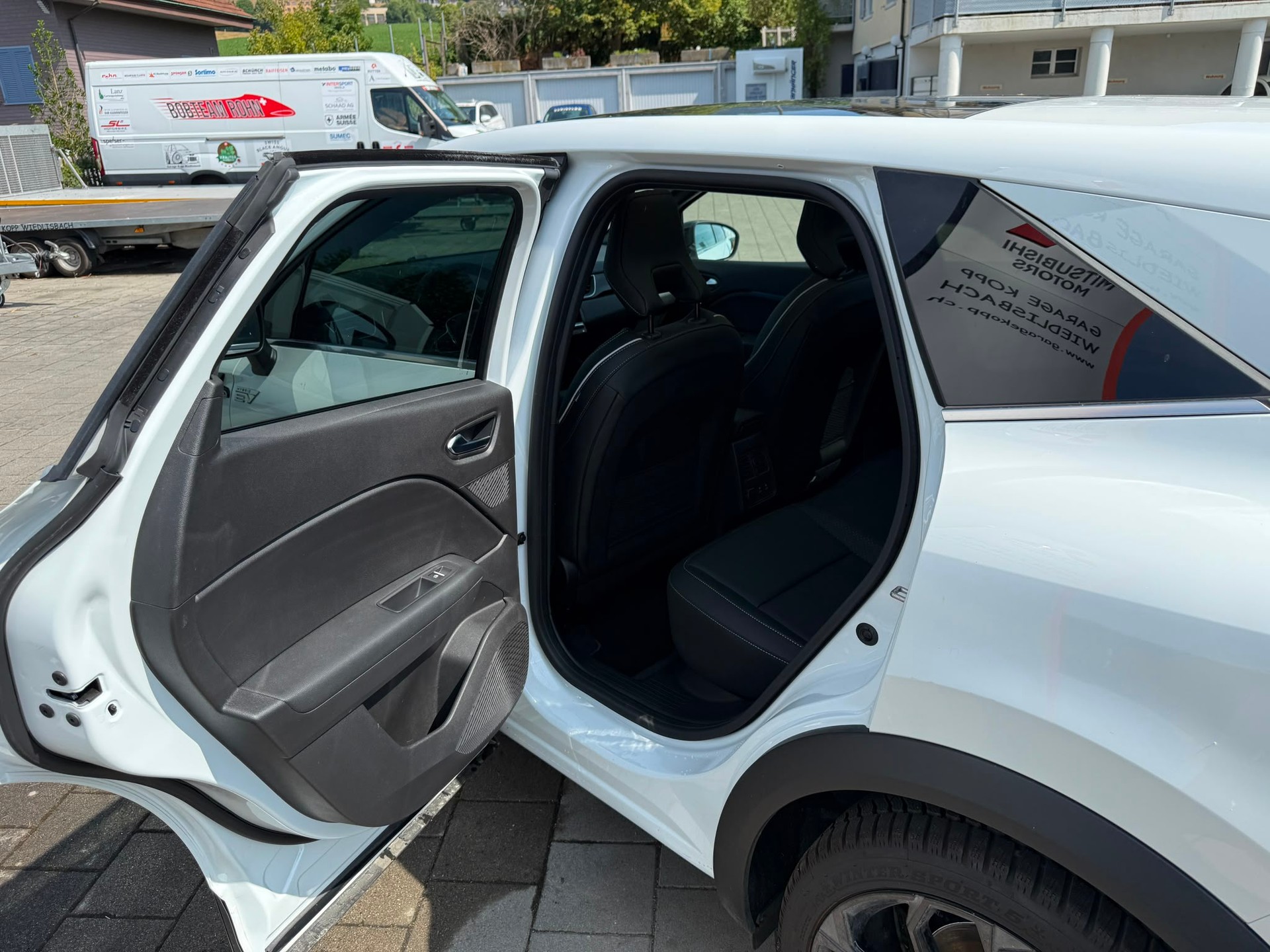 MITSUBISHI Grandis 1.8 HEV Instyle-image-12