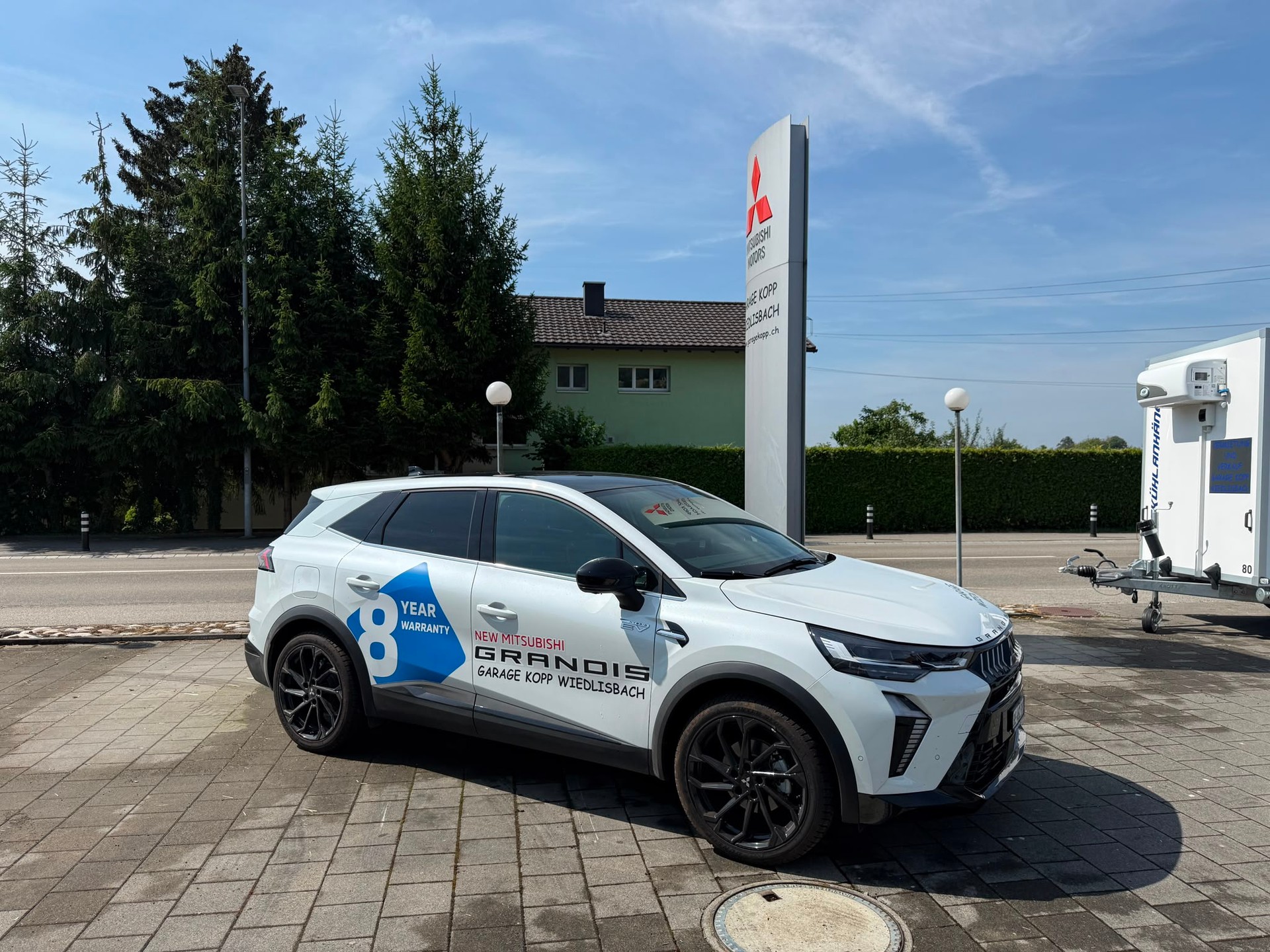 MITSUBISHI Grandis 1.8 HEV Instyle-image-10