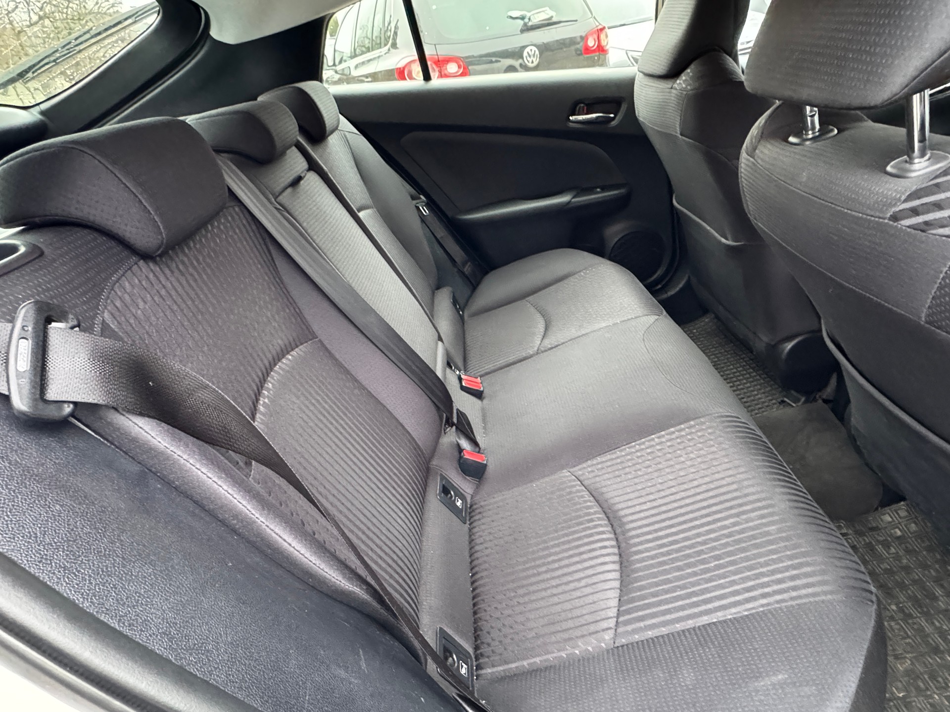 TOYOTA Prius 1.8 VVT-i Plug-in Hybrid Premium-image-8