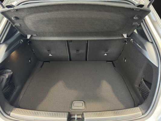 MERCEDES-BENZ A 250 4Matic 8G-DCT-image-12