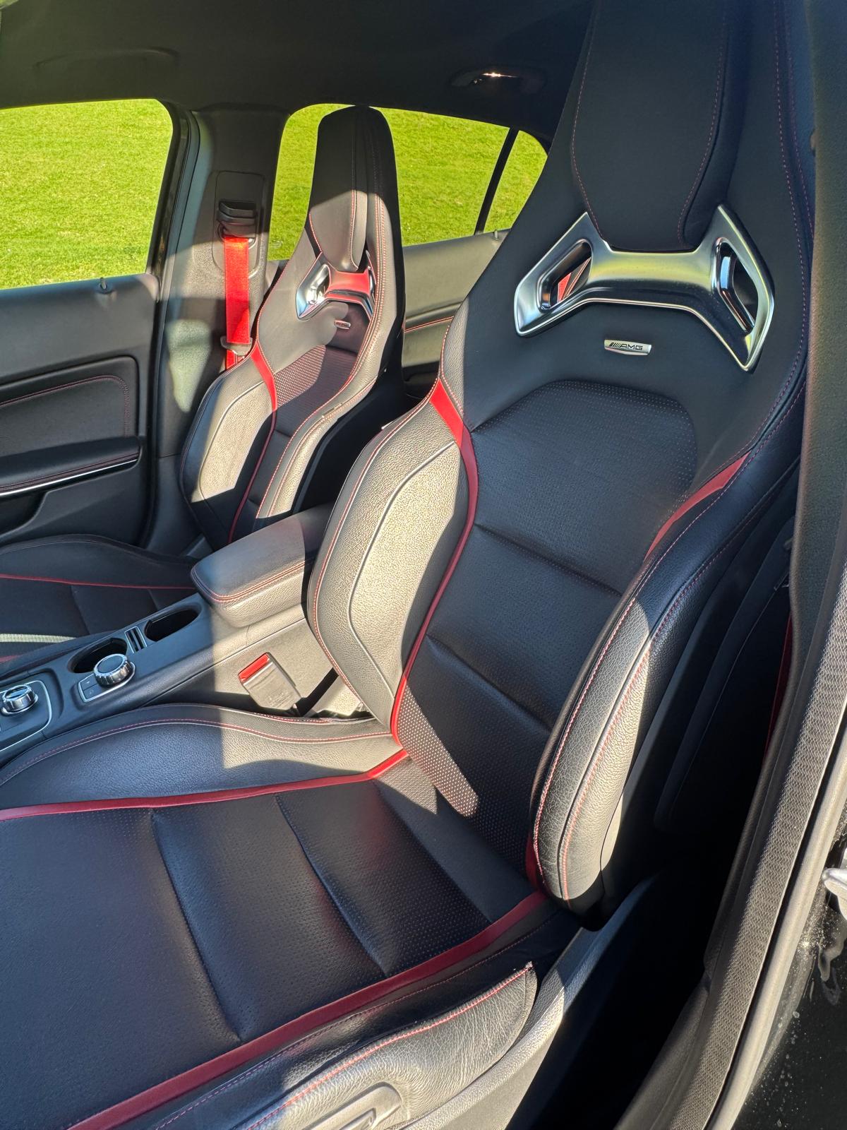 MERCEDES-BENZ GLA 45 AMG 4Matic 7G-DCT-image-3