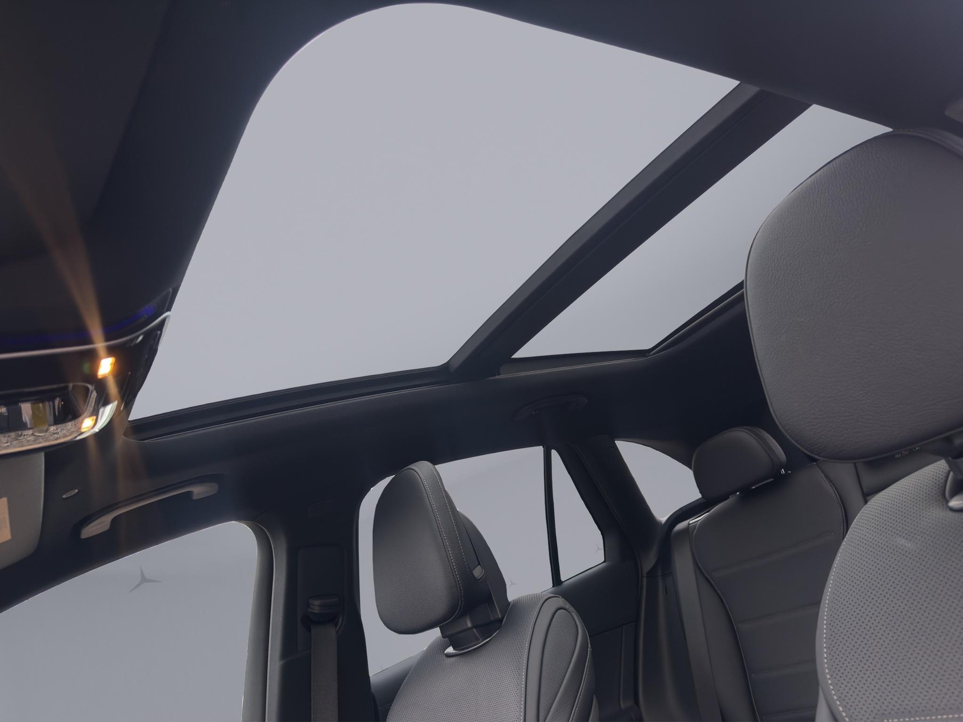 MERCEDES-BENZ GLC 220 d AMG Line 4matic-image-18
