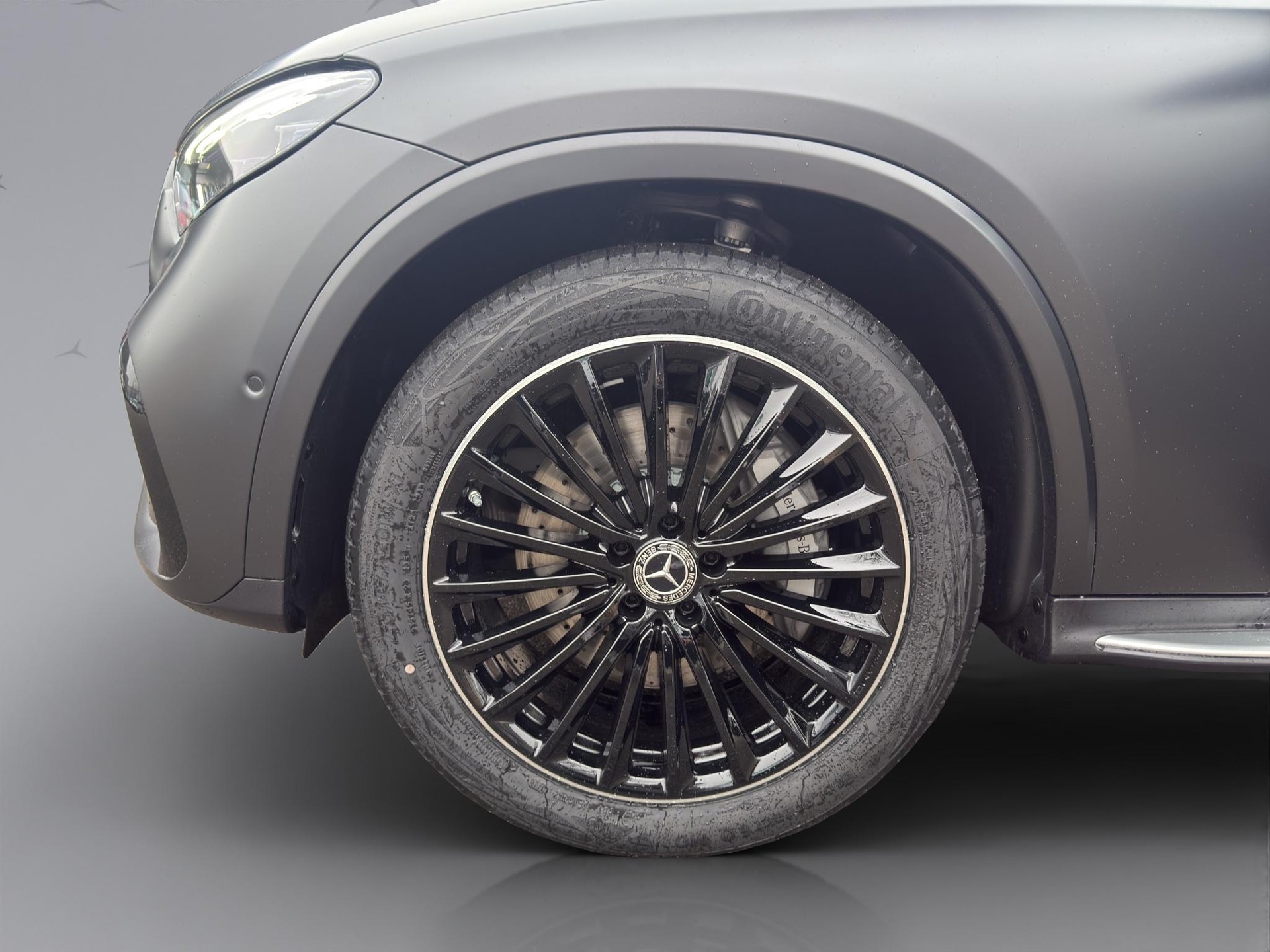 MERCEDES-BENZ GLC 220 d AMG Line 4matic-image-2