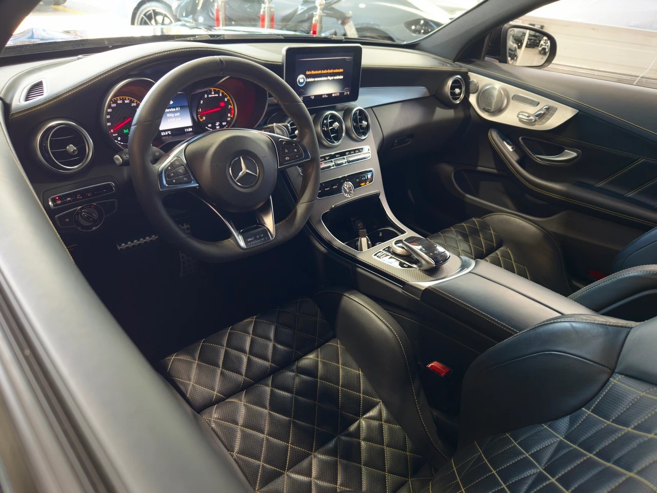 MERCEDES-BENZ C 63 S AMG Coupé EDITION 1-image-8