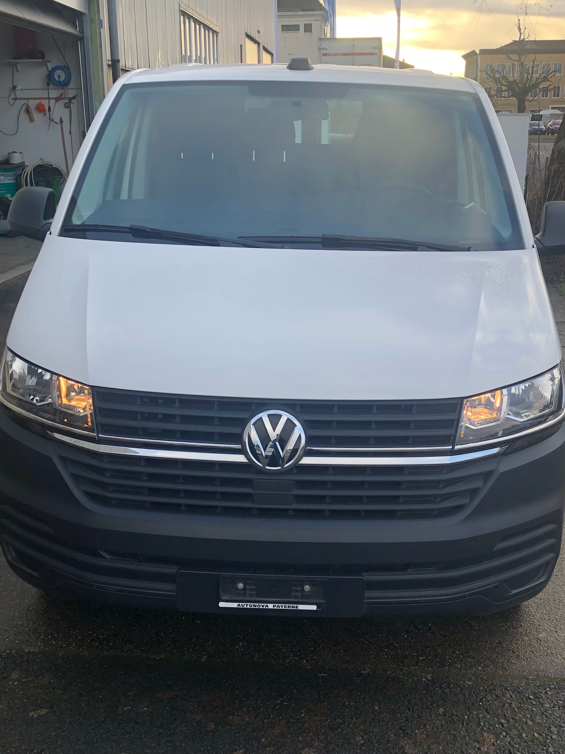 VW T6.1 2.0 TDI Entry-image-2