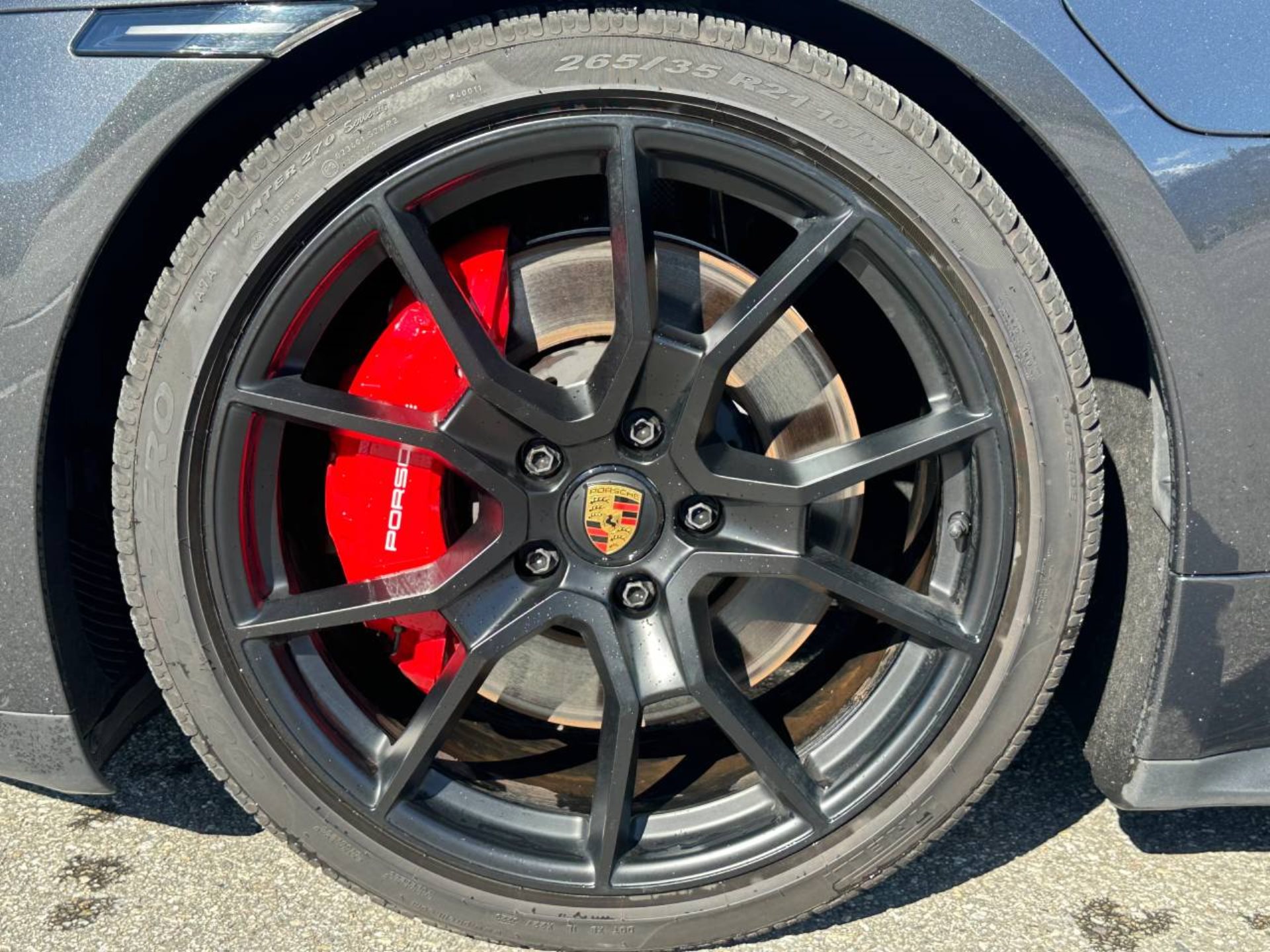 PORSCHE Taycan GTS Sport Turismo (MY23)-image-10