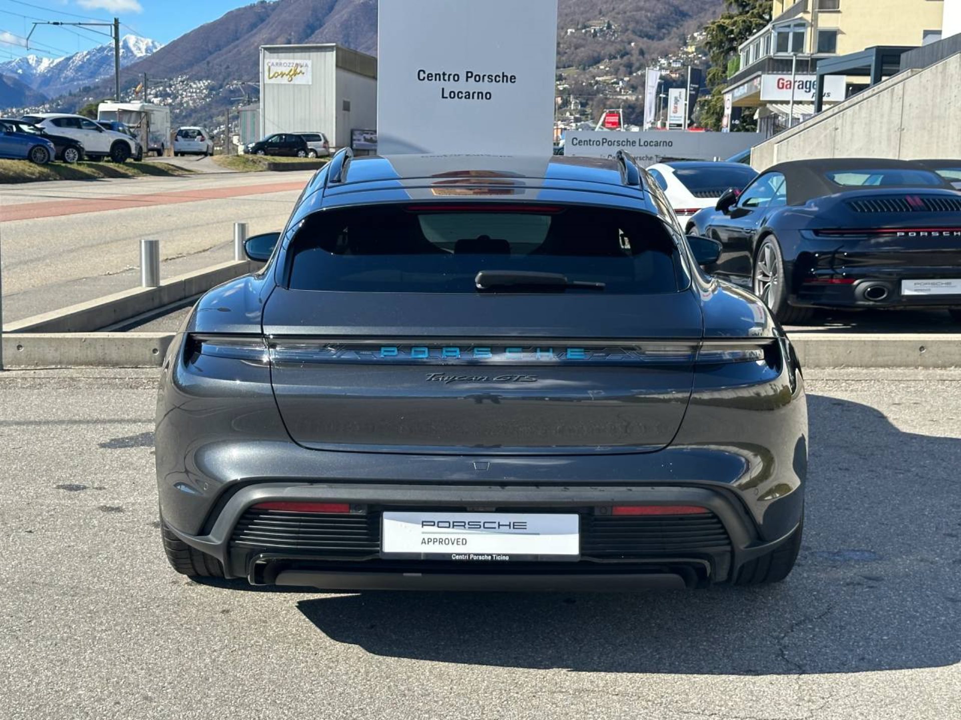 PORSCHE Taycan GTS Sport Turismo (MY23)-image-5