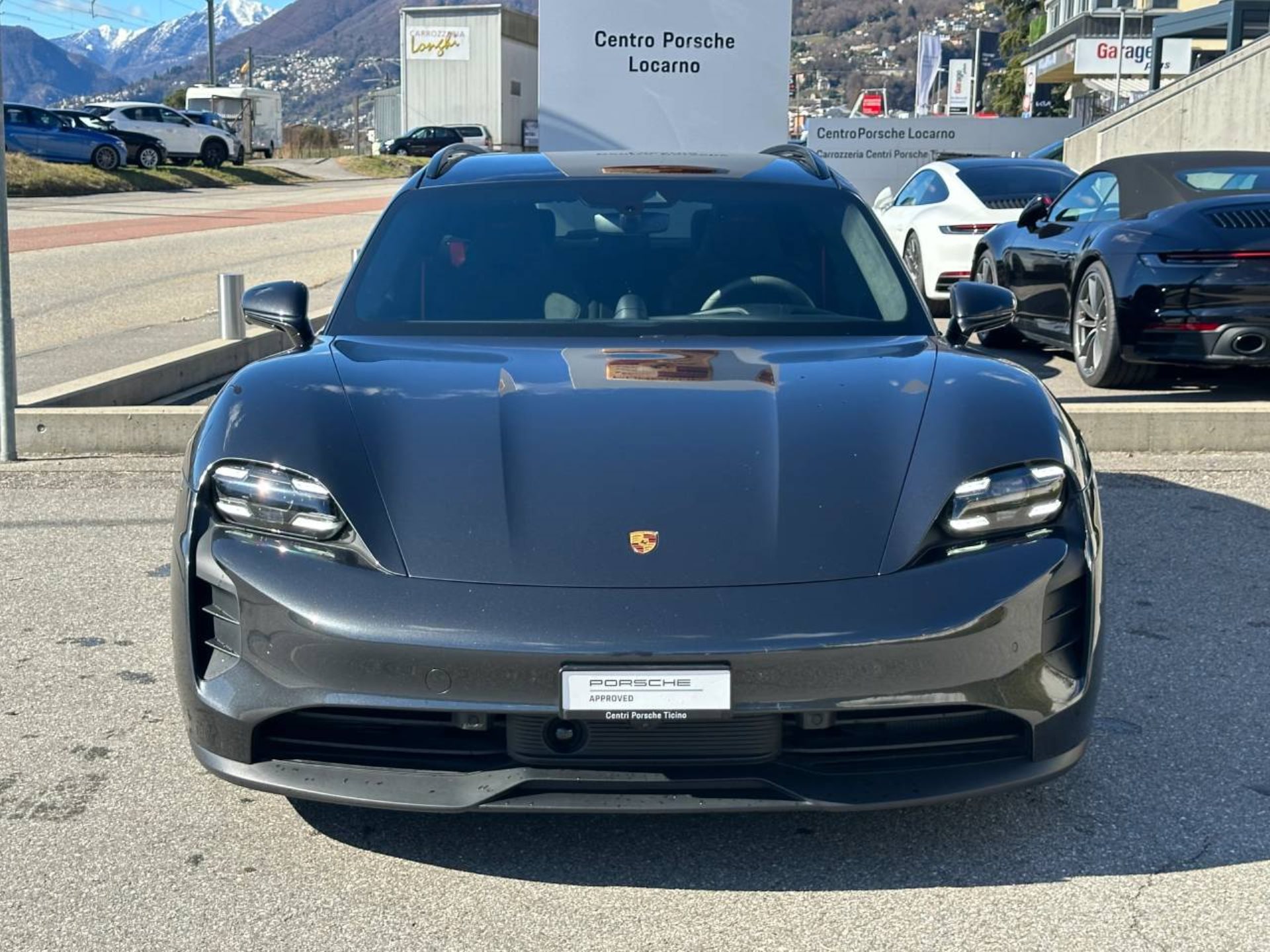 PORSCHE Taycan GTS Sport Turismo (MY23)-image-9