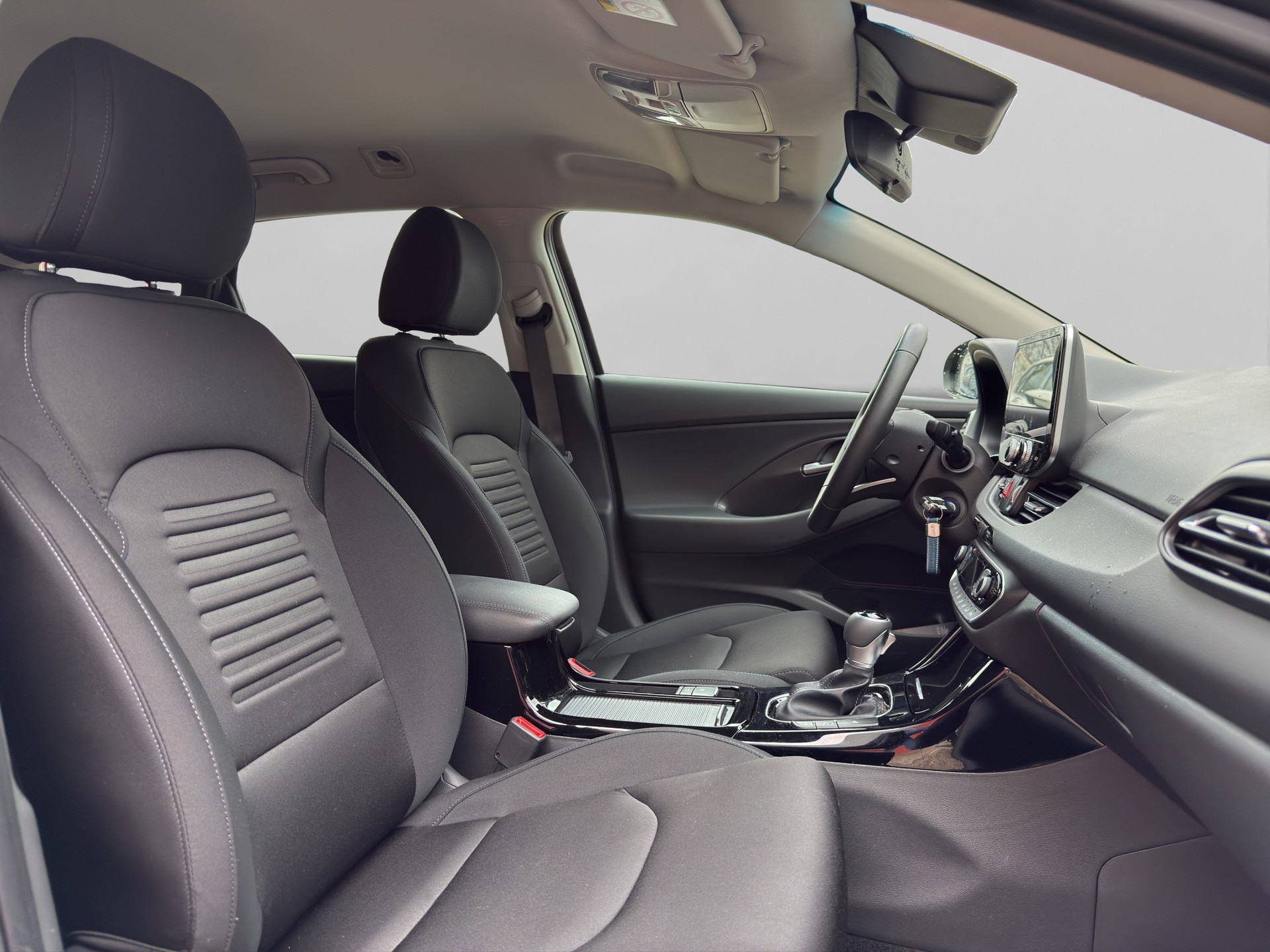 HYUNDAI i30 Wagon 1.5 T-GDi Amplia 48V MH DCT-image-9