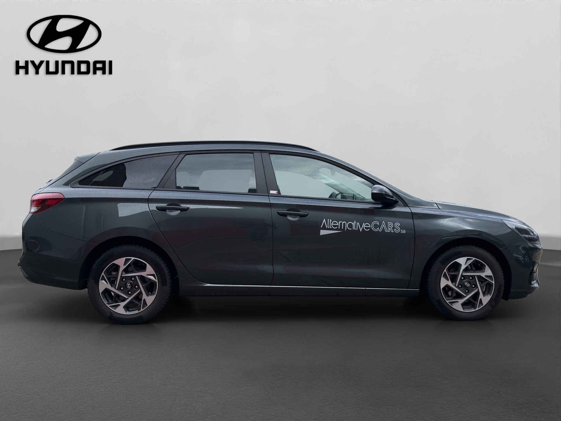 HYUNDAI i30 Wagon 1.5 T-GDi Amplia 48V MH DCT-image-6