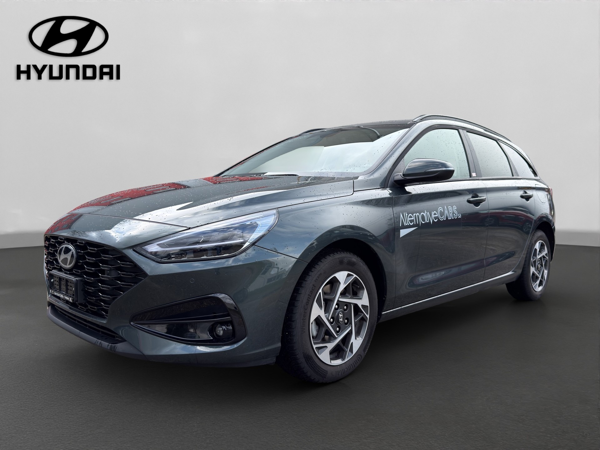 HYUNDAI i30 Wagon 1.5 T-GDi Amplia 48V MH DCT-image-0