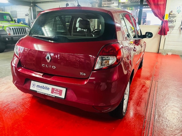 RENAULT Clio 1.2 16V Turbo Night&Day-image-5