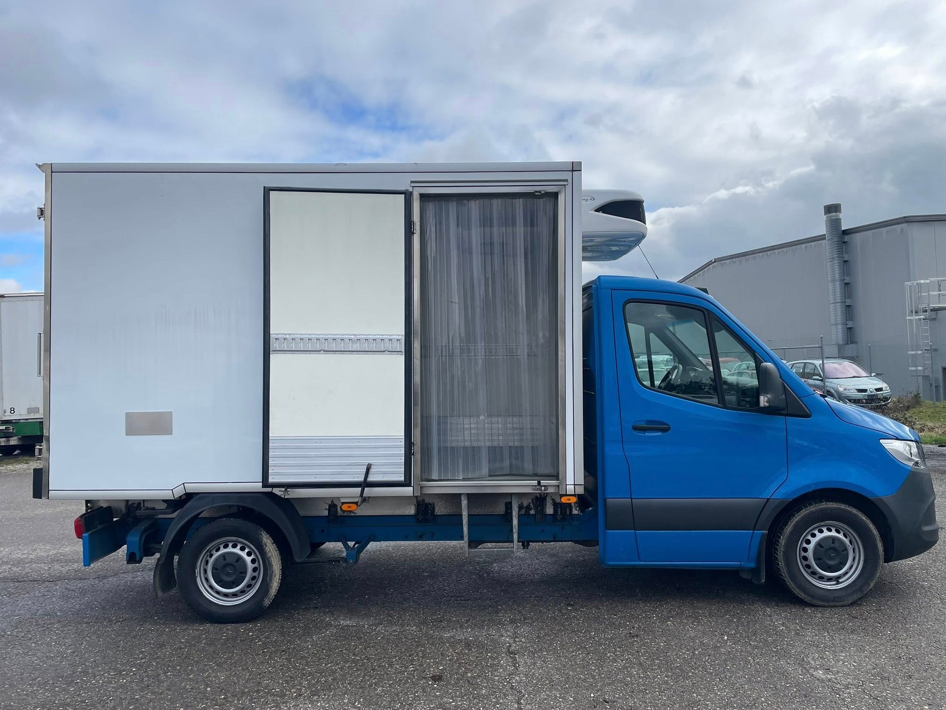MERCEDES-BENZ Sprinter 315 CDI Standard 9G-TRONIC FWD-image-5